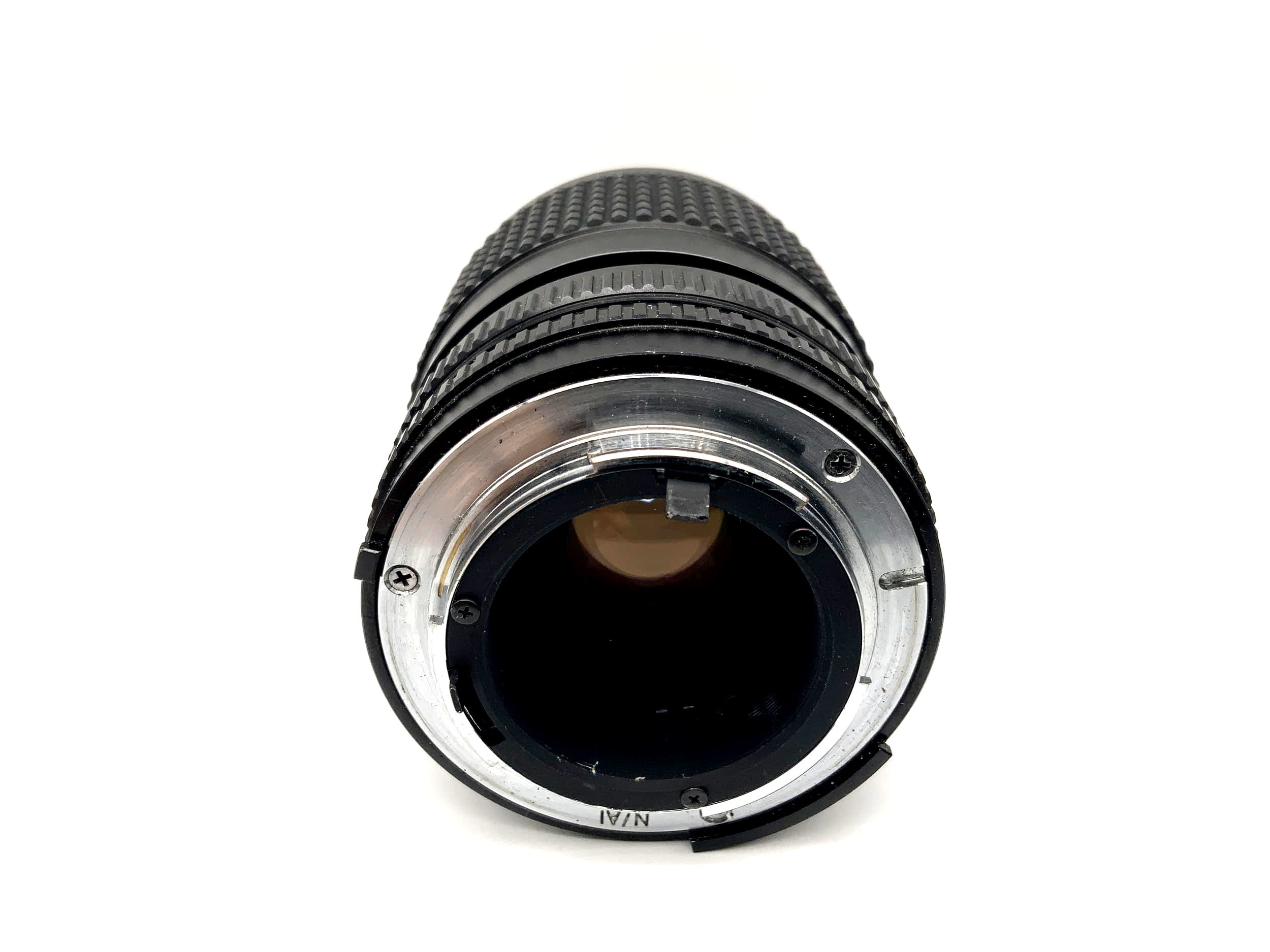 Tokina 28-85mm 1:3.5-4.5 lens AT-X close focus camera Camera Lens (Nikon F)