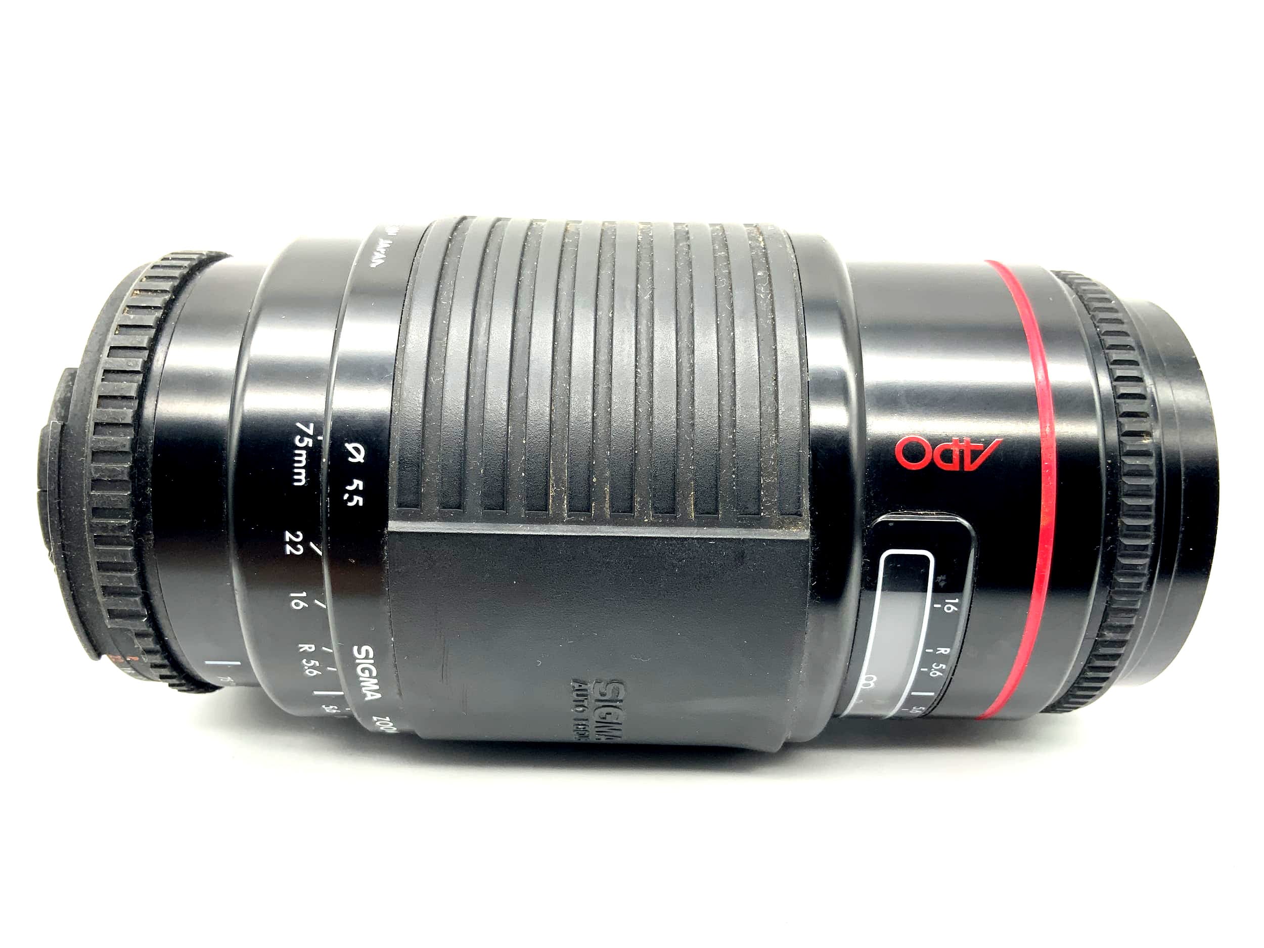 Sigma 75-300mm 1:4.5-5.6 Lens Zoom AF-APO Multi-Coated Lens (Nikon AF)