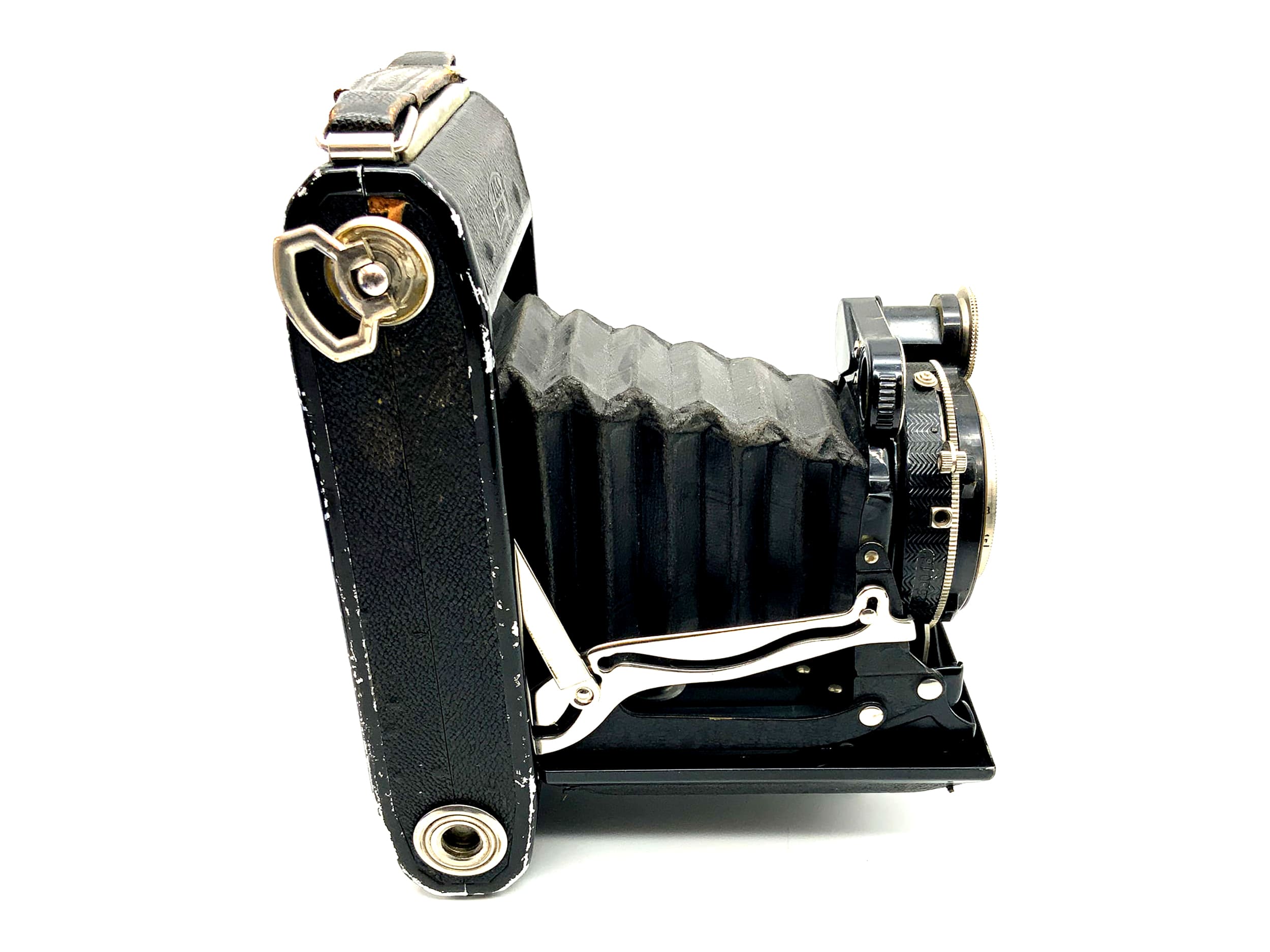 Zeiss Ikon Super Ikonta 530/2 folding camera with Tessar 1:4.5 f=10.5cm Compur 6x9
