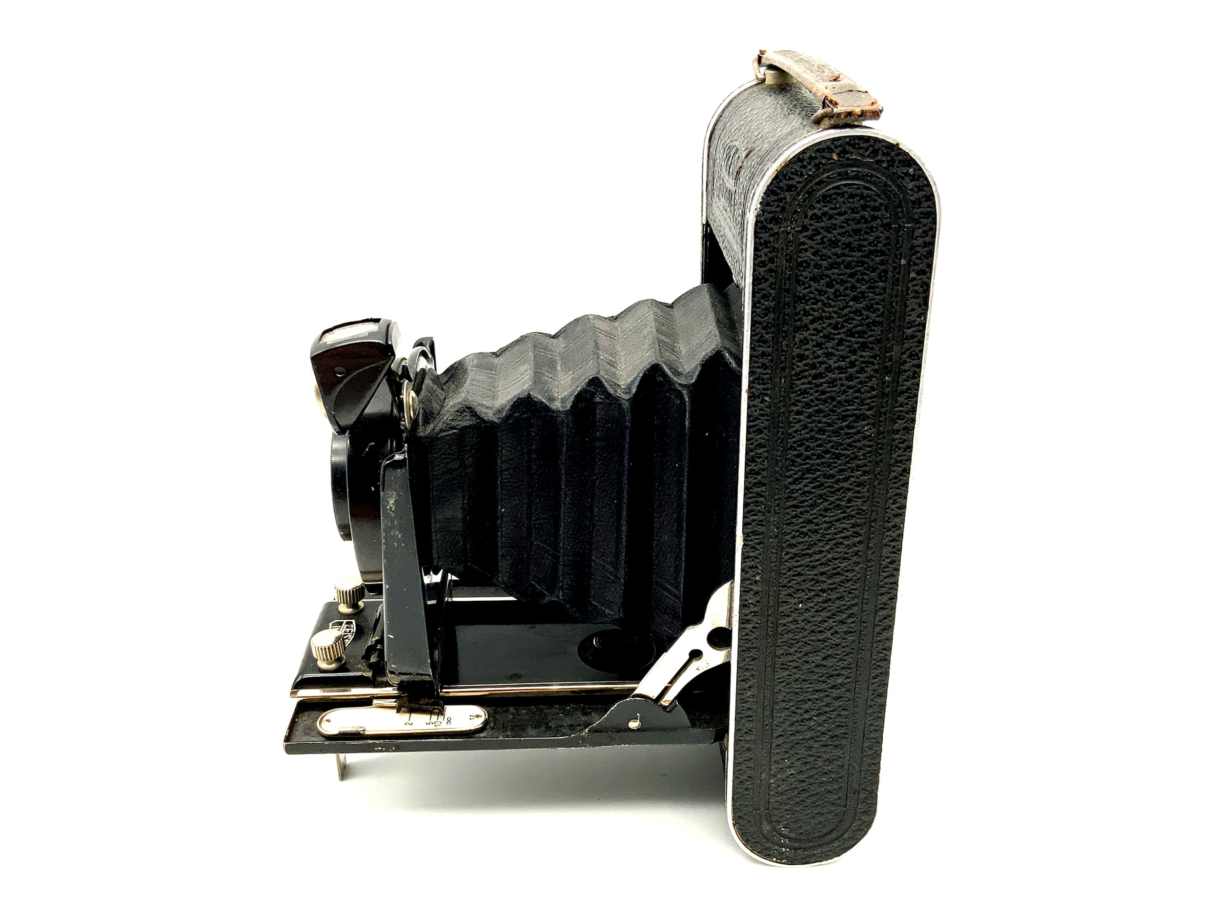 Zeiss Ikon Cocarette 210 folding camera with front 1:9 f=12cm