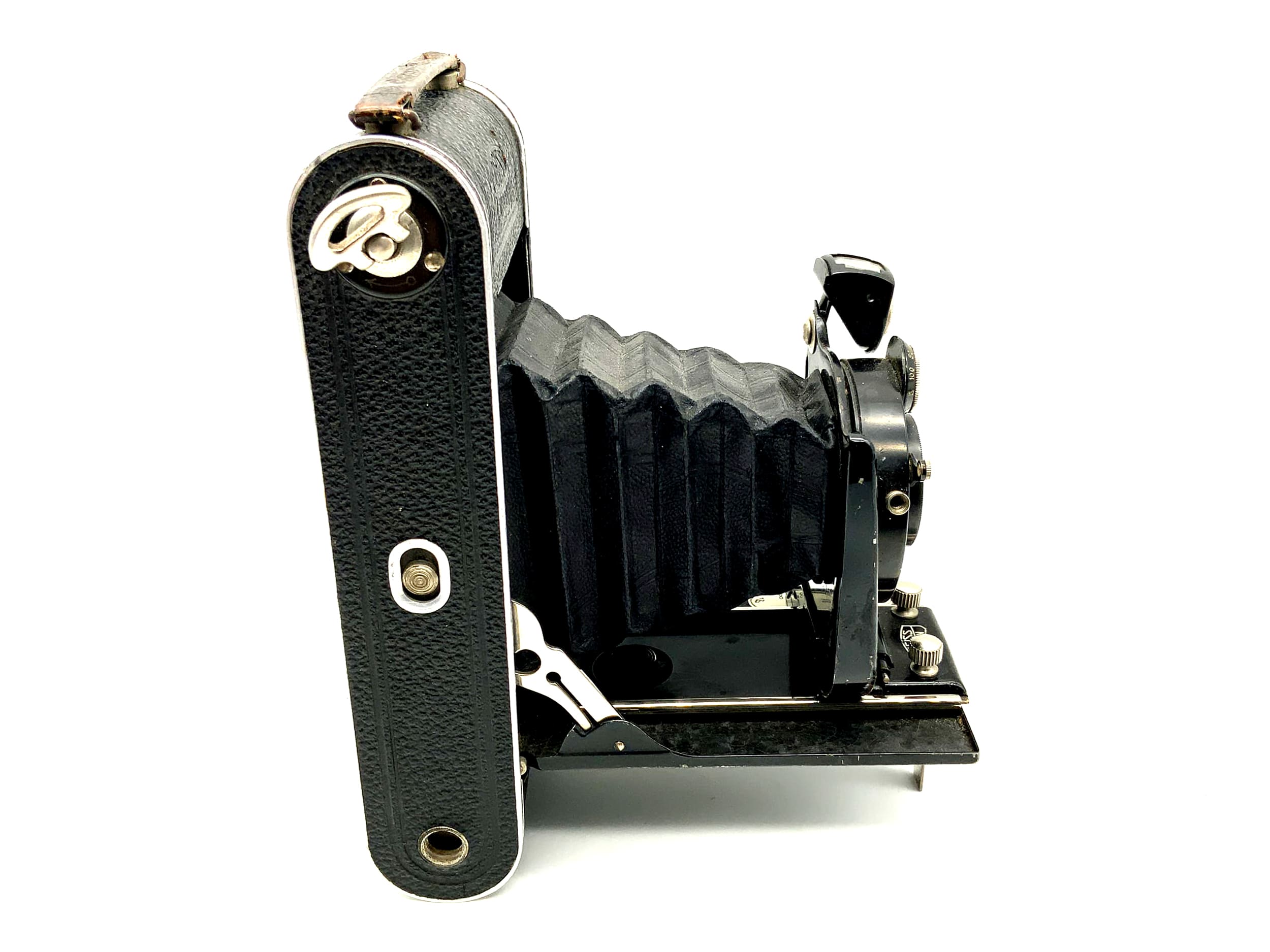 Zeiss Ikon Cocarette 210 folding camera with front 1:9 f=12cm