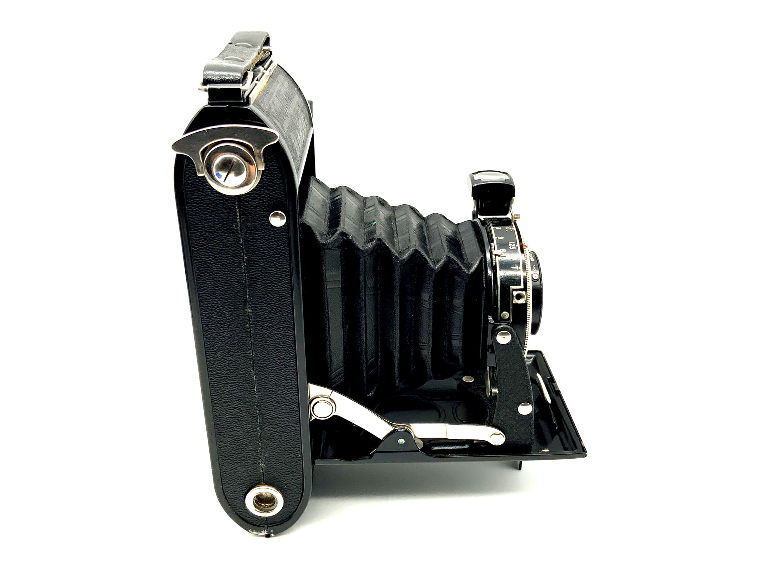 Voigtländer Bessa folding camera with Anastigmat Voigtar 1:6.3 F=10.5cm
