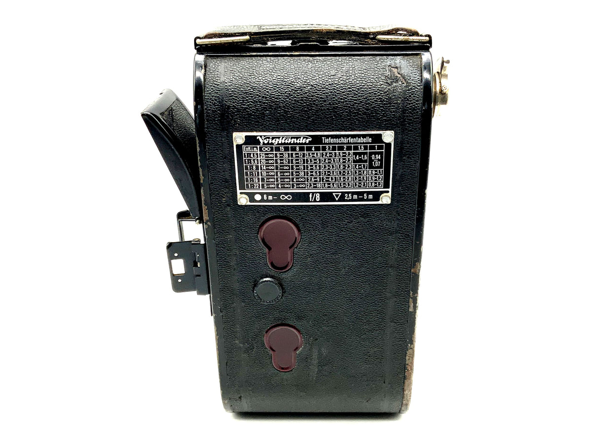 Voigtländer Bessa folding camera with Anastigmat Voigtar 1:4.5 F=11cm
