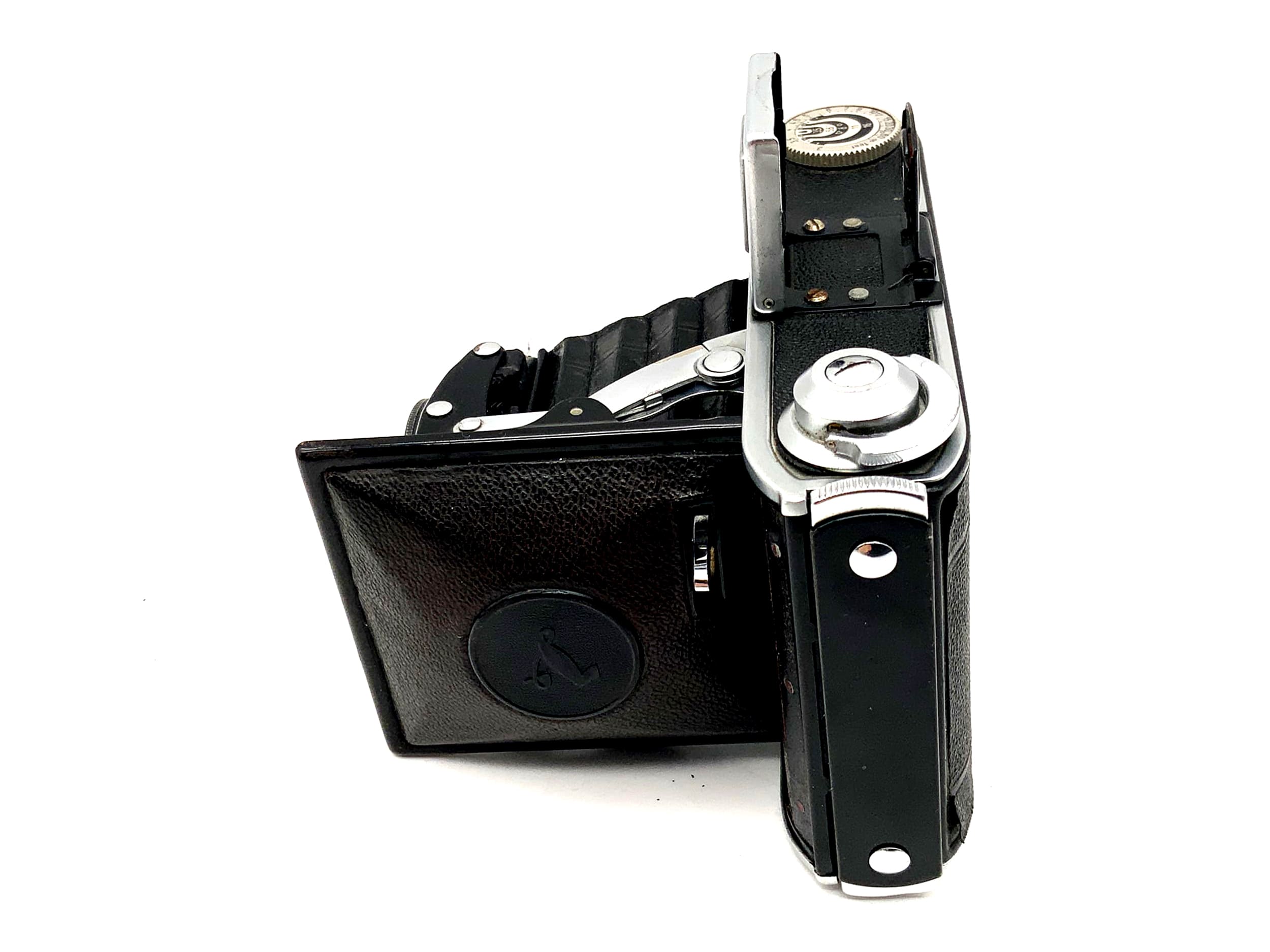 Voigtländer Bessa 66 folding camera with Heliar 1:3.5 F=7.5cm Compur-Rapid