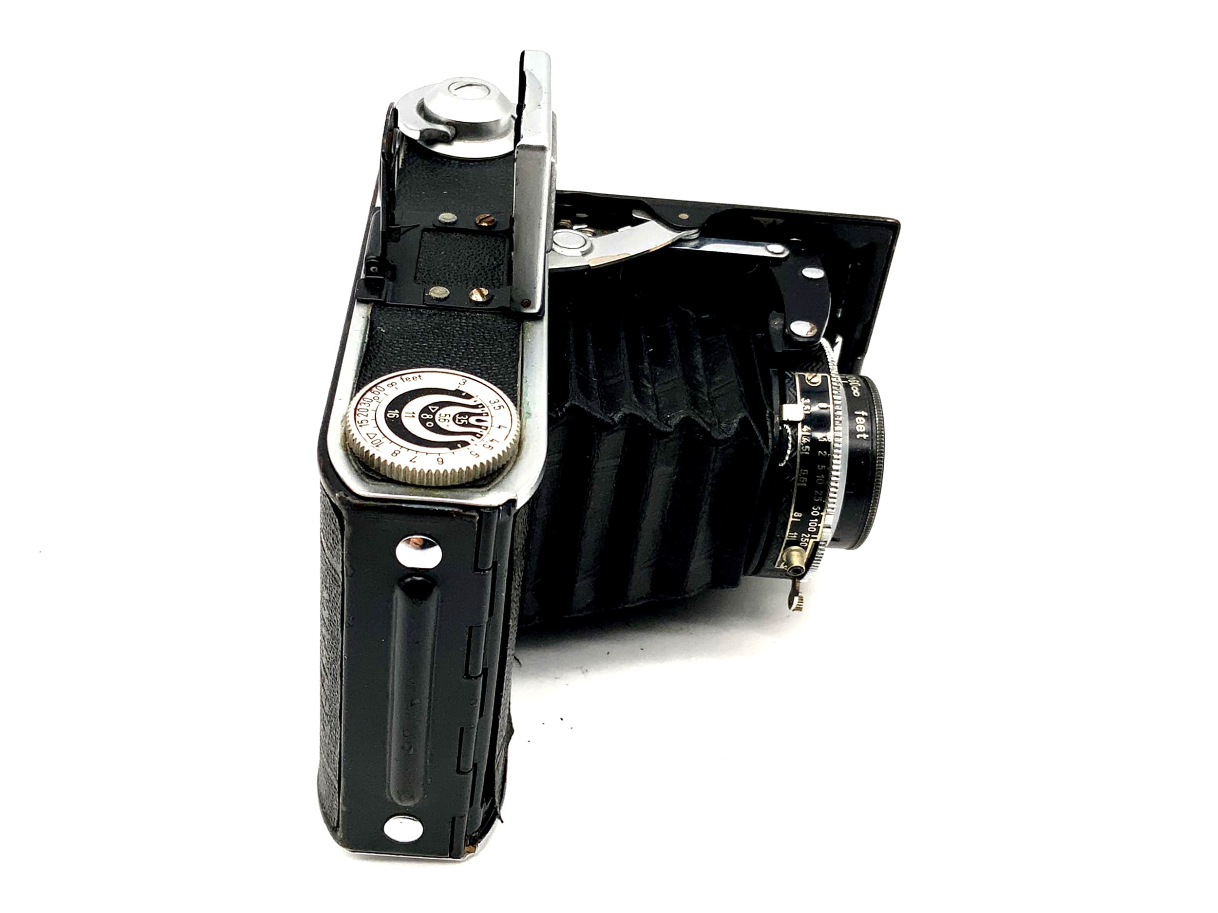Voigtländer Bessa 66 folding camera with Heliar 1:3.5 F=7.5cm Compur-Rapid