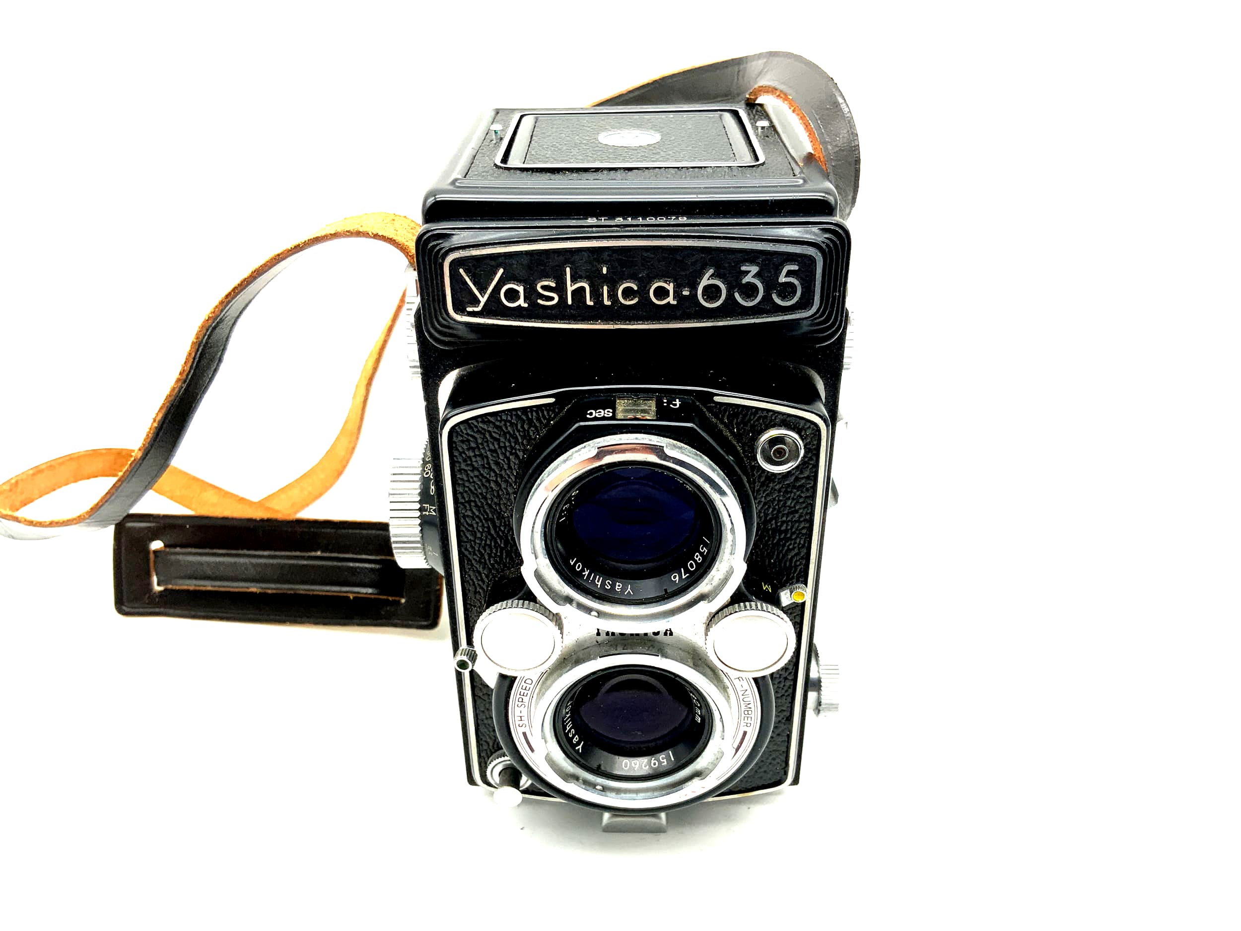 Yashica 635 TLR with Yashikor 1:3.5 f=80mm Copal-MXV twin-lens reflex camera