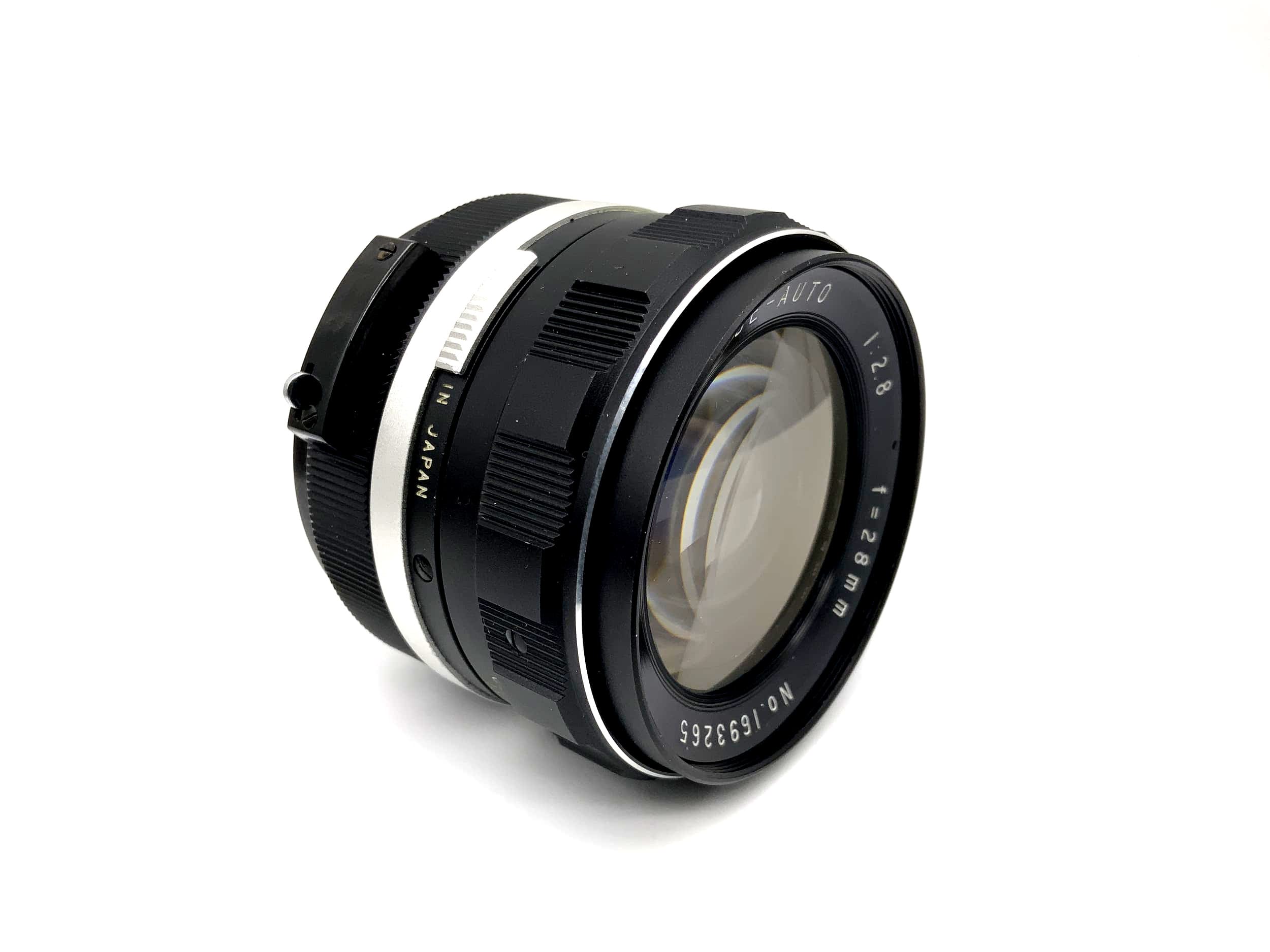 Soligor 28mm 1:2.8 Wide Auto Camera Lens (Minolta MD)