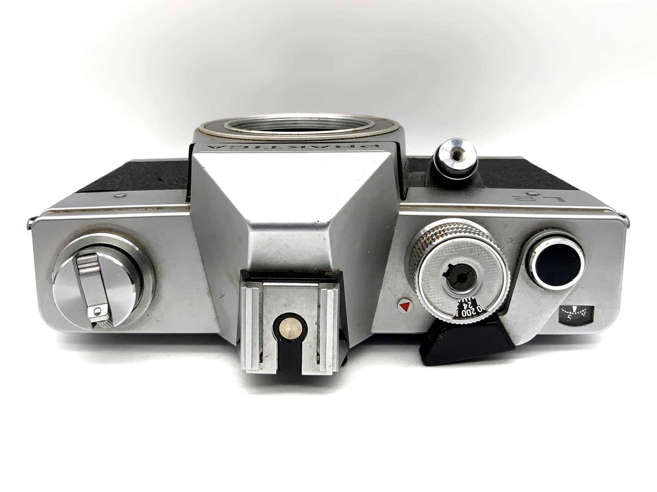 Pentacon L2 35mm SLR camera Praktica L II camera body (M42)