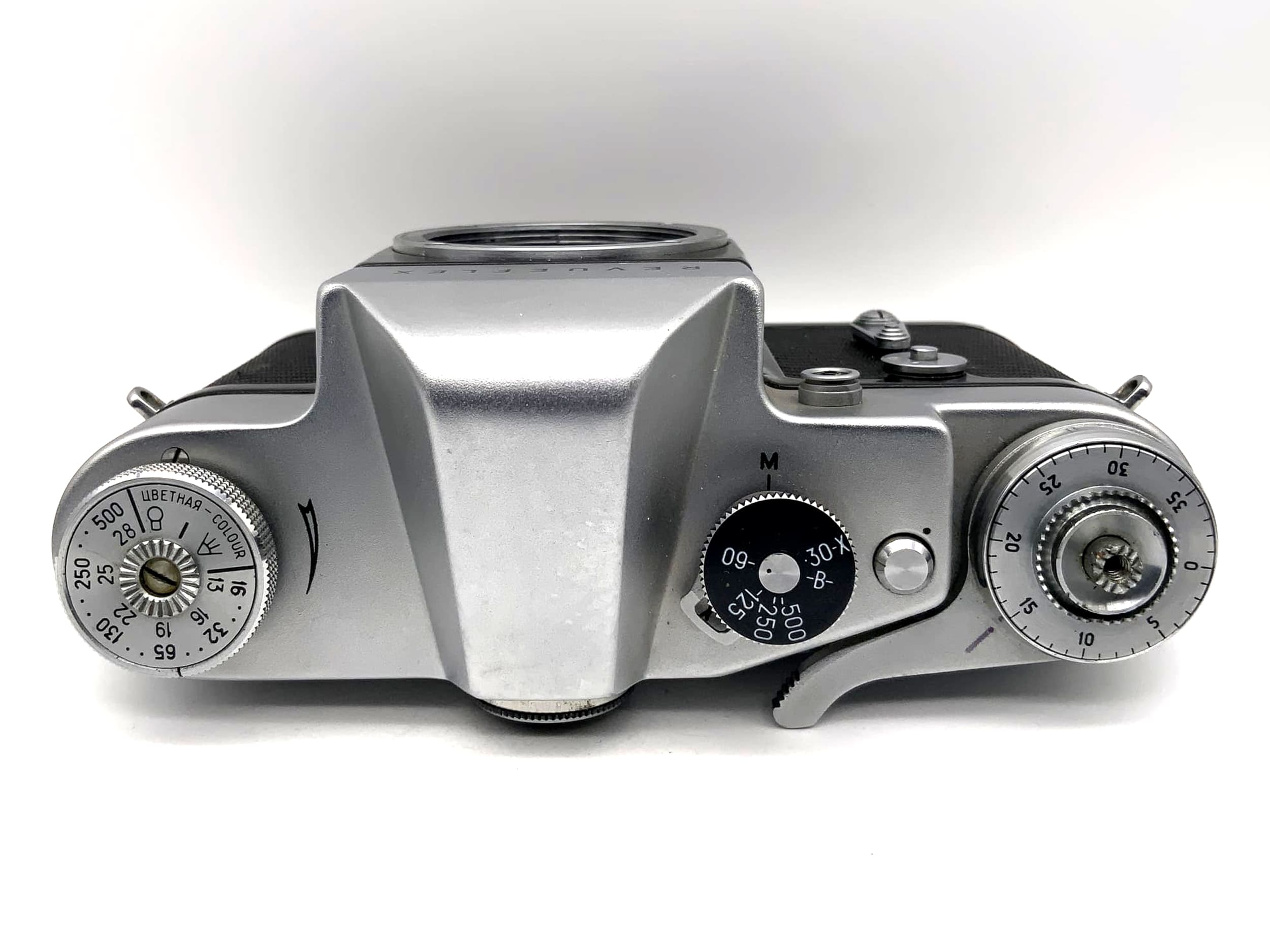 Revueflex 35mm SLR camera made in USSR camera body (M39)