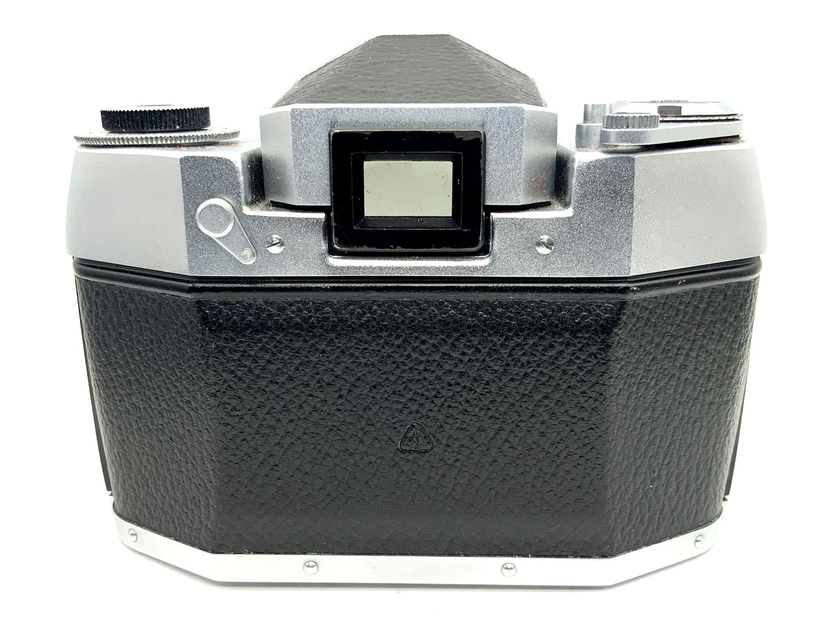 Exa 1a 35mm SLR camera with prism Exakta Ihagee body (Exa)