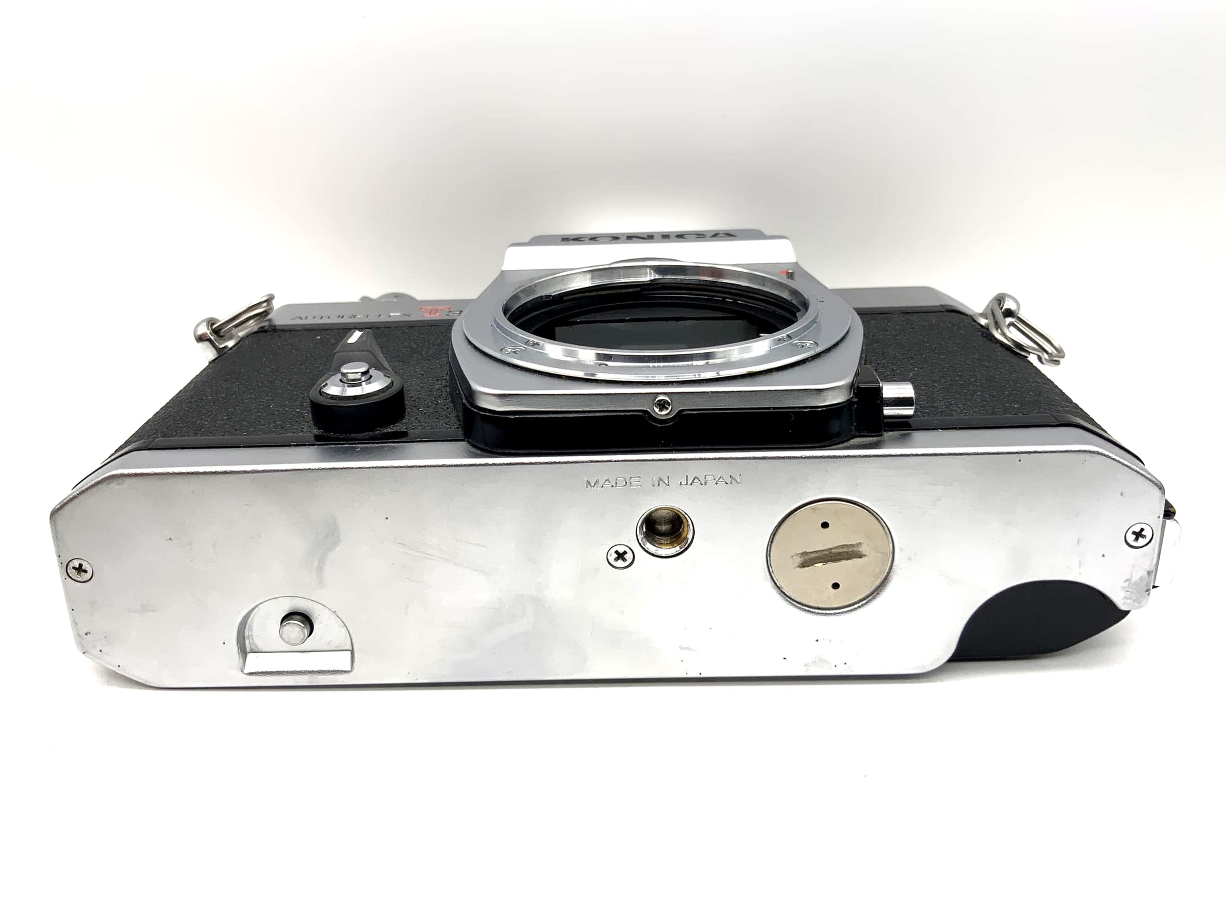 Konica Autoreflex T3 35mm SLR camera body (Konica AR)