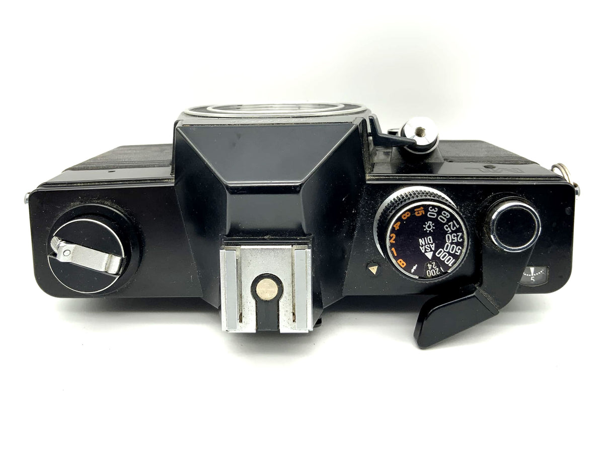 Revue ML 35mm SLR camera body (M42) !Light meter defective!