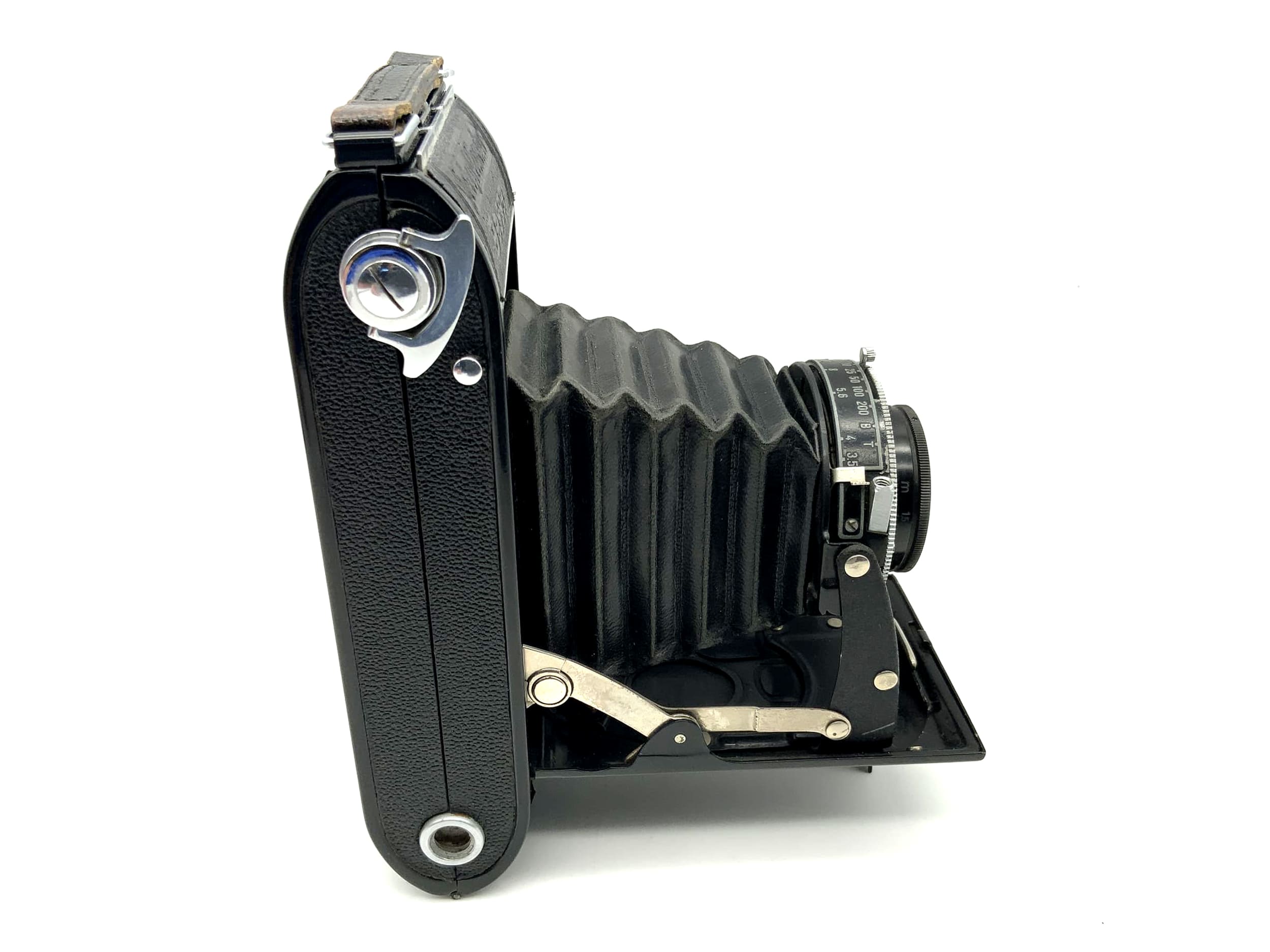 Voigtländer Bessa folding camera with Skopar 1:3.5 105mm 10.5cm AGC lens