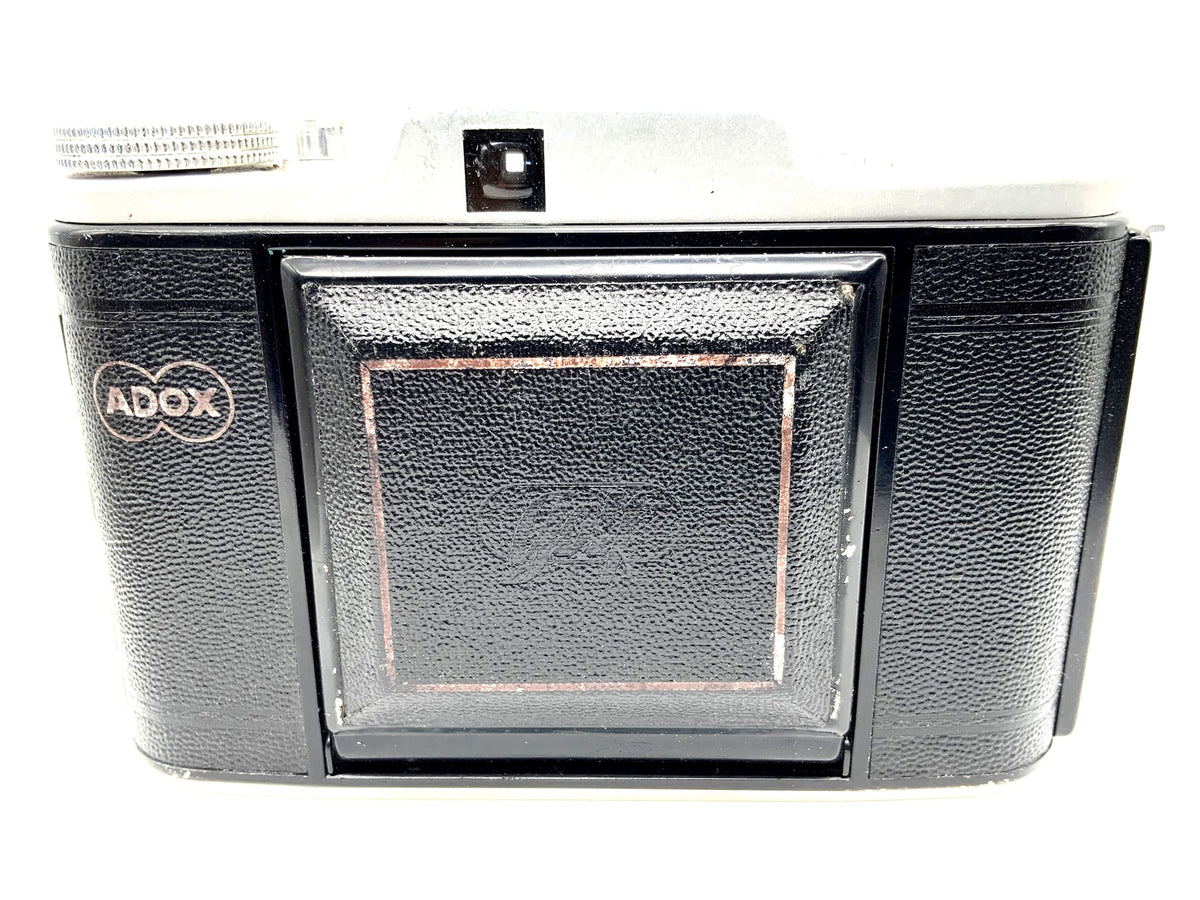 Adox Golf folding camera with Adoxar 1:6.3 75mm red V Vario lens