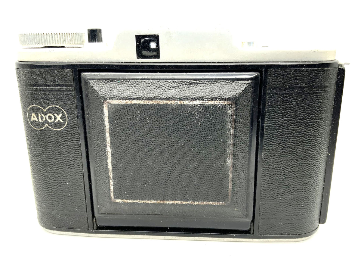 Adox Golf folding camera with Adoxar 1:6.3 75mm red V Pronto lens