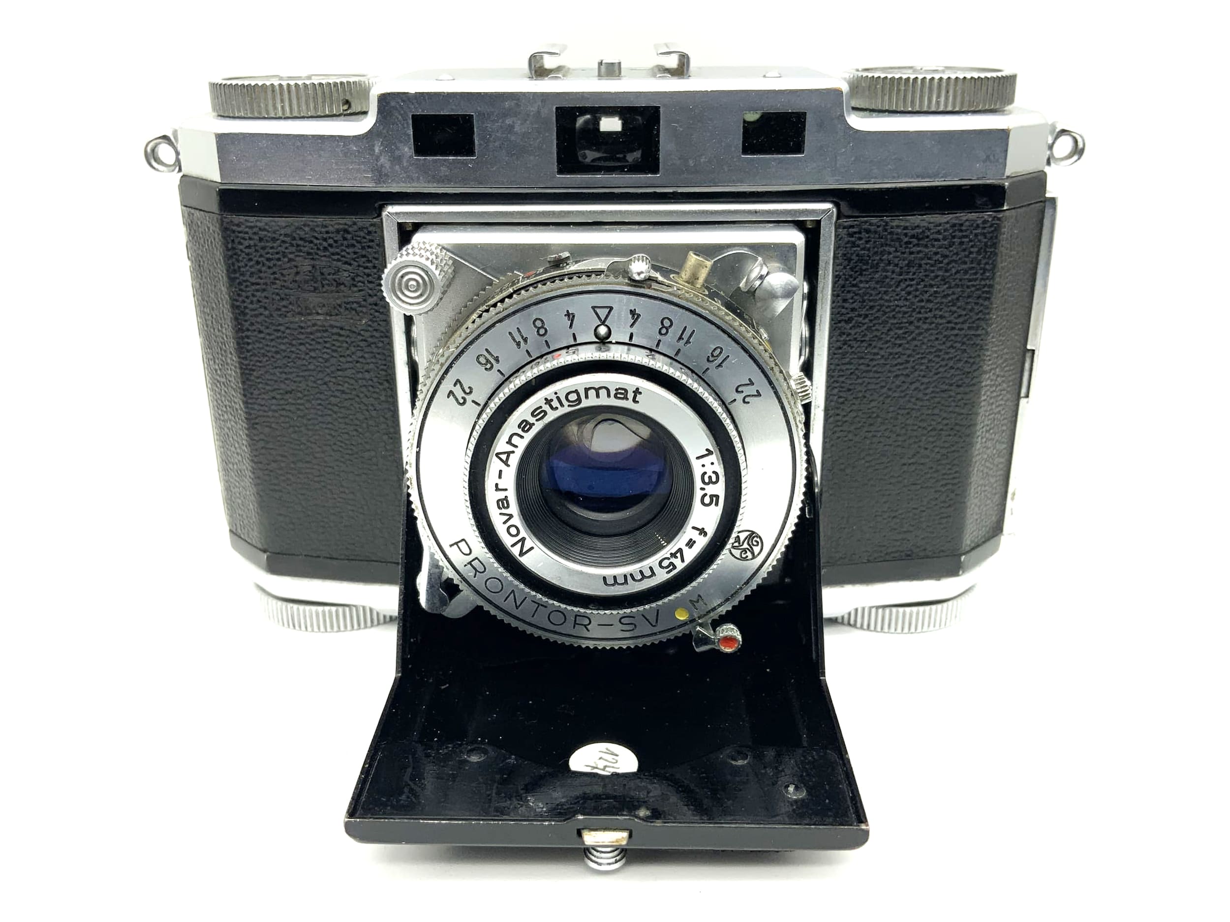 Zeiss Ikon Contina 524/24 folding camera Novar-Anastigmat 1:3.5 45mm Prontor -SV