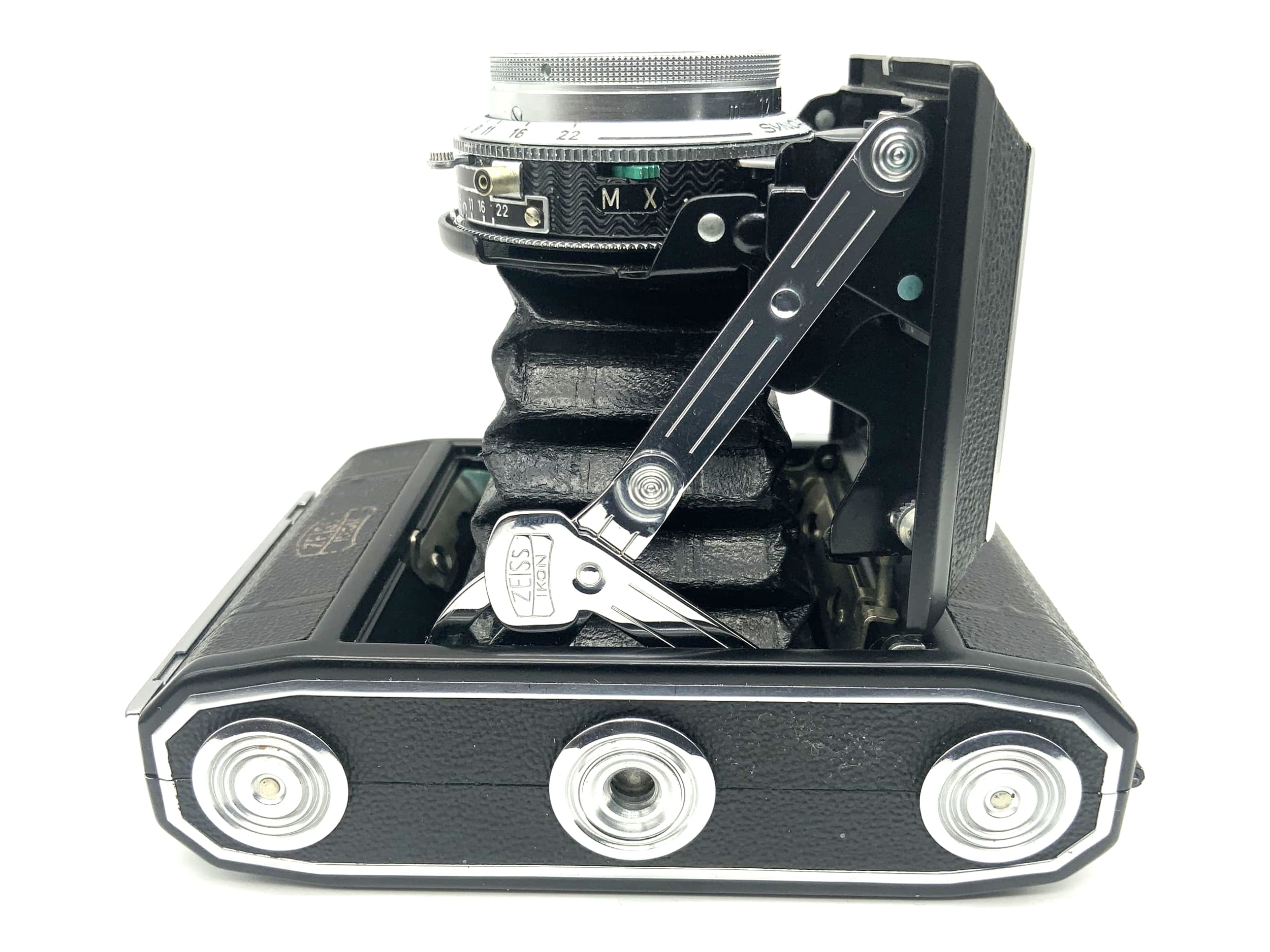 Zeiss Ikon Ikonta 521 with Zeiss Opton Tessar 1:3.5 75mm Synchro-Compur