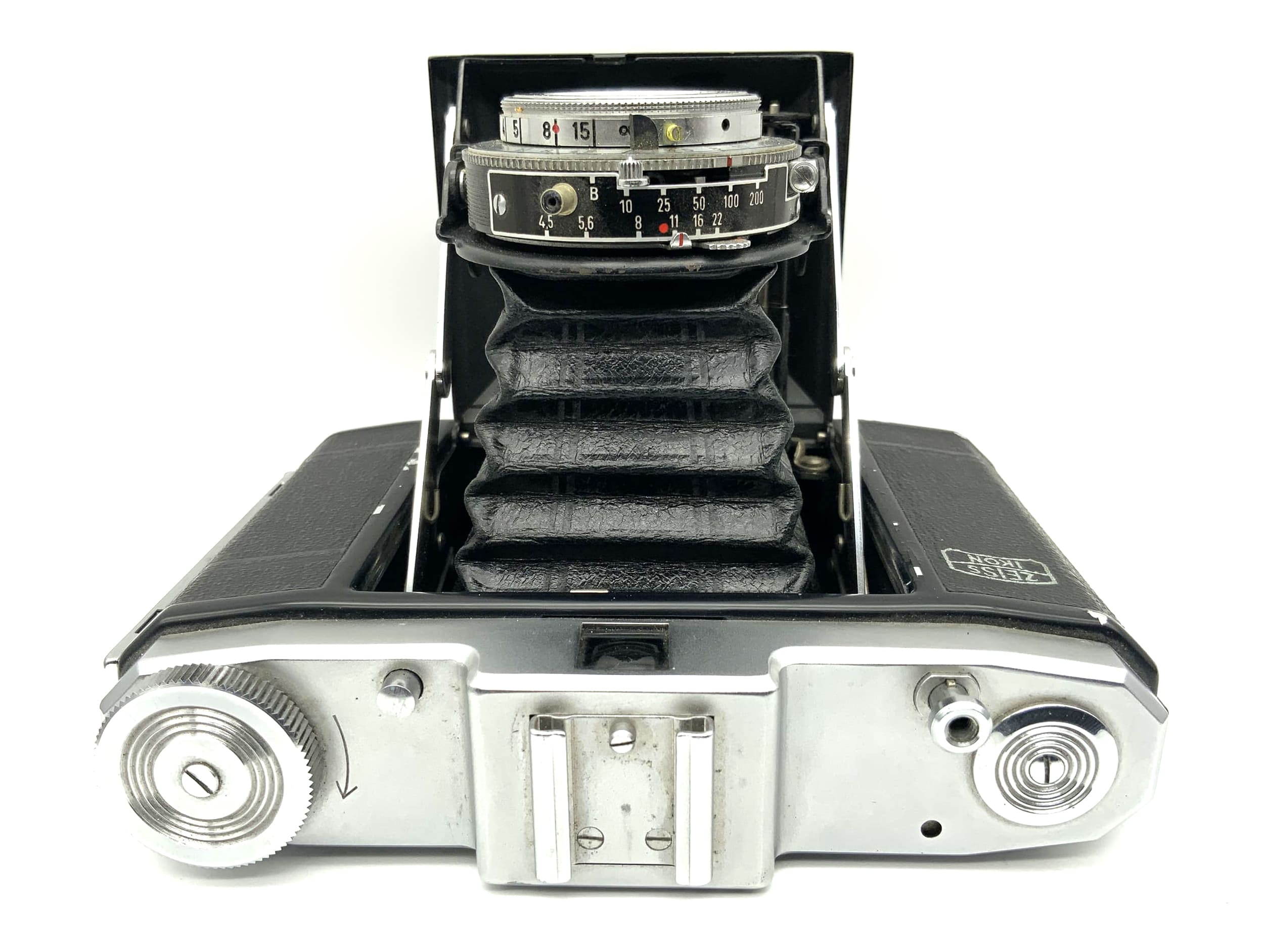 Zeiss Ikon Nettar 518/16 folding camera with Novar Anastigmat 1:4.5 75mm Velio