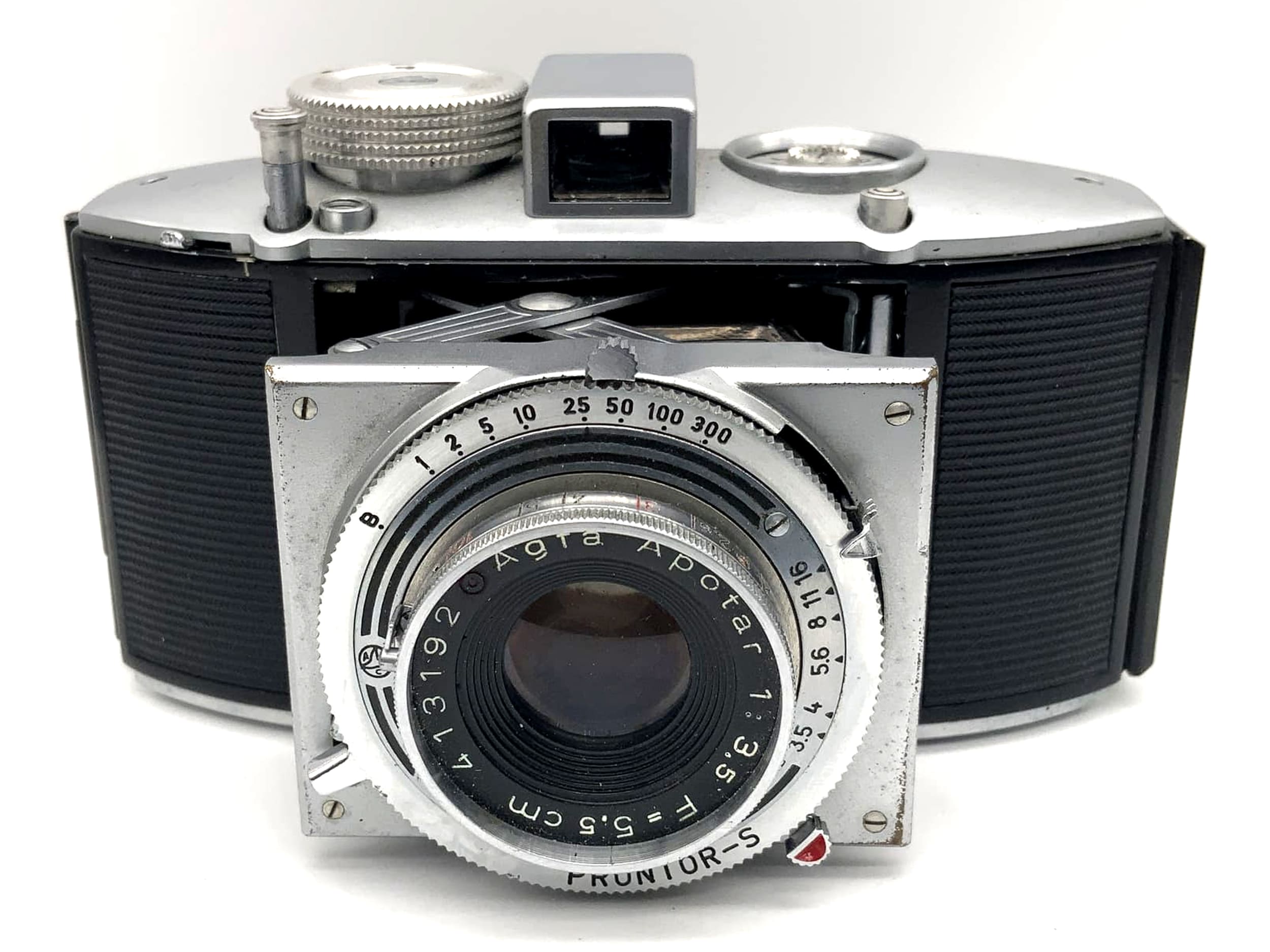 Agfa Karat folding camera with Apotar 1:3.5 5.5cm 55mm lens