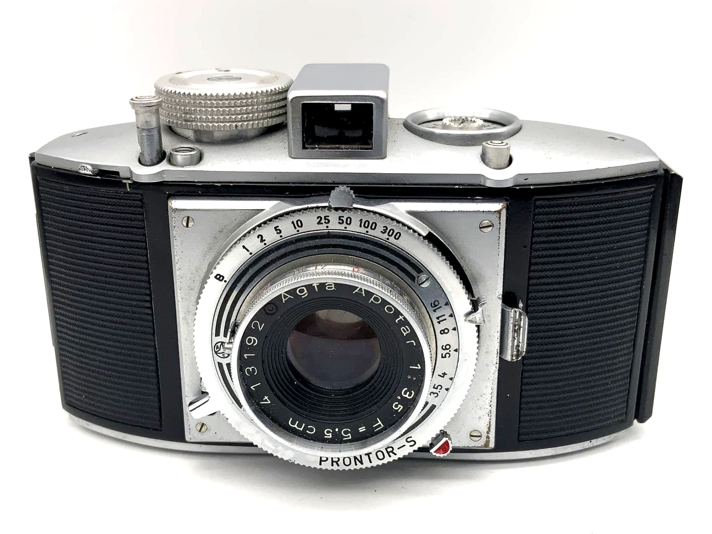 Agfa Karat folding camera with Apotar 1:3.5 5.5cm 55mm lens