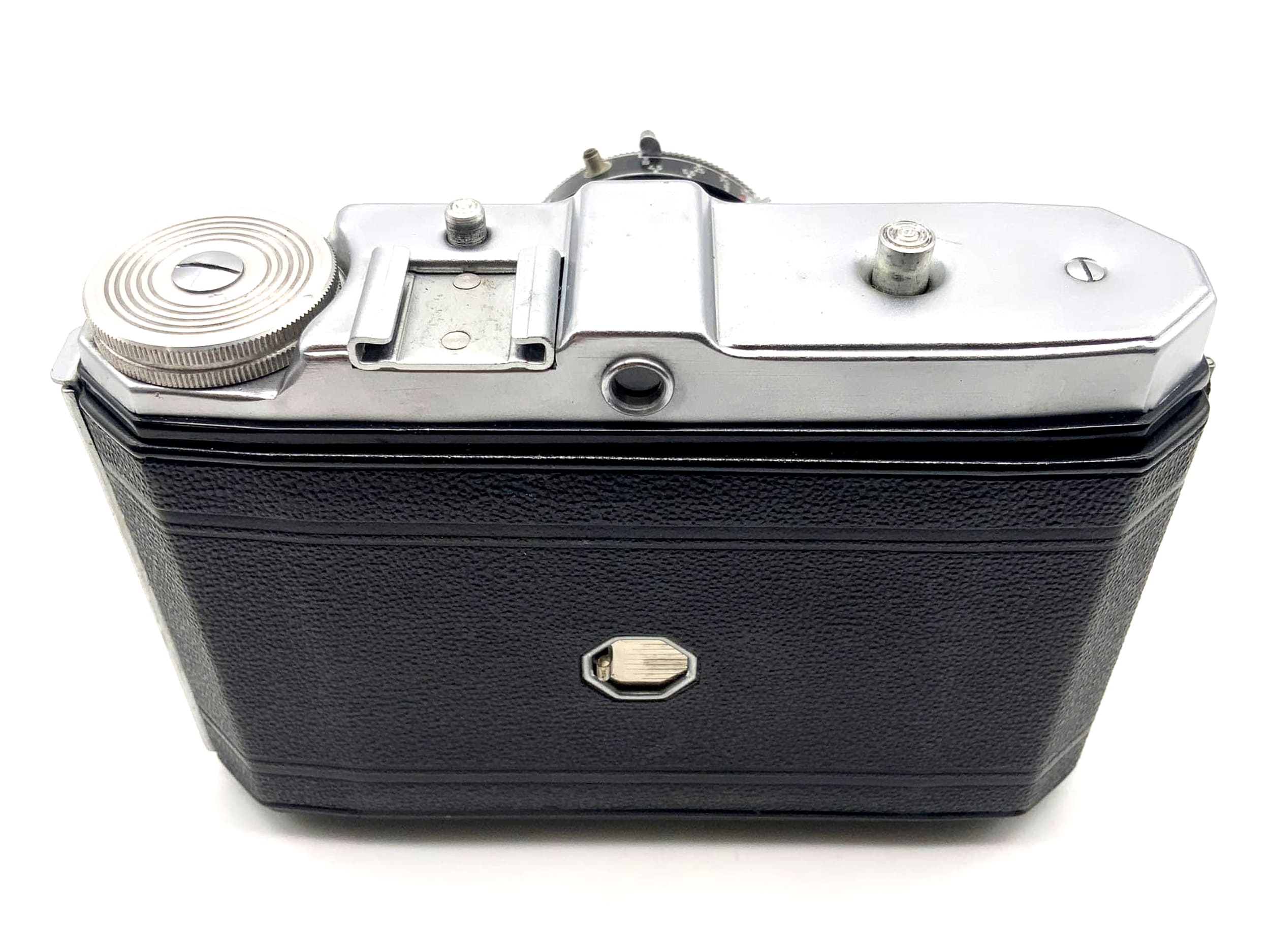 Dacora I folding camera with Ennar 1:4.5 7.5cm red C 1 Vario