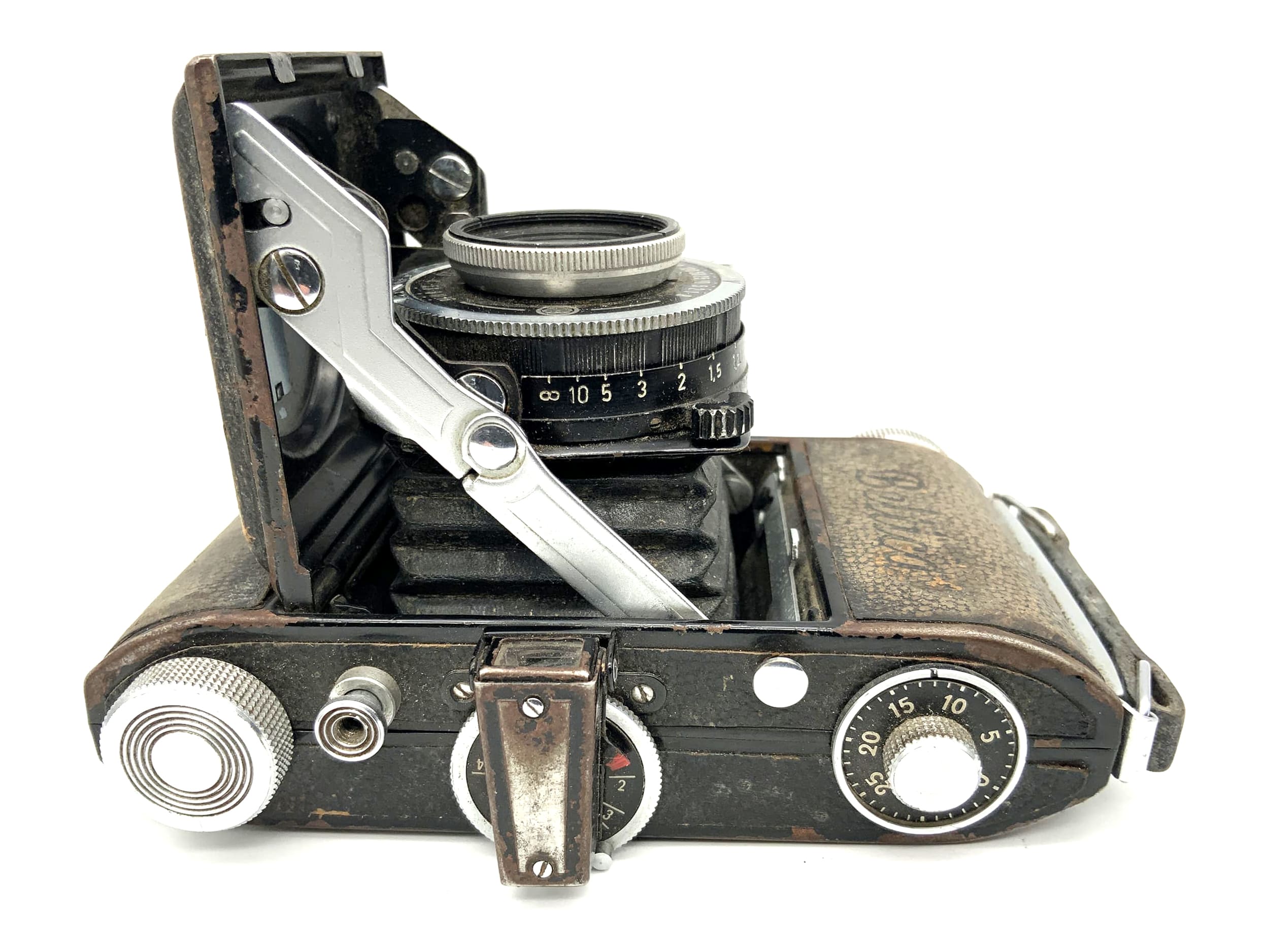Balda Beltica folding camera with E. Ludwig Meritar 1:2.9 50mm red V C.Ludor