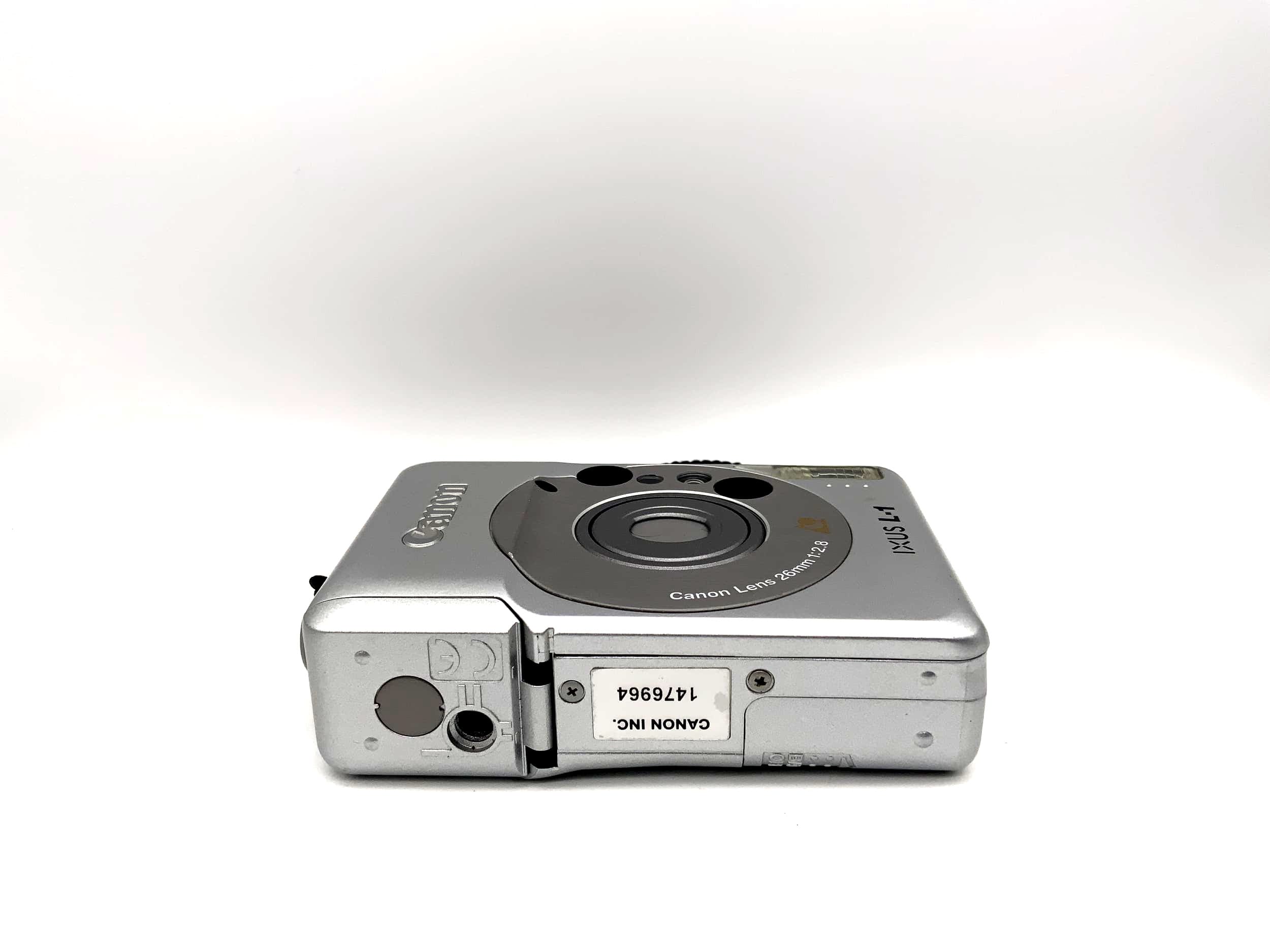 Canon IXUS L-1 Point&amp;Shoot with 2.8/26mm compact camera, analog camera 35mm