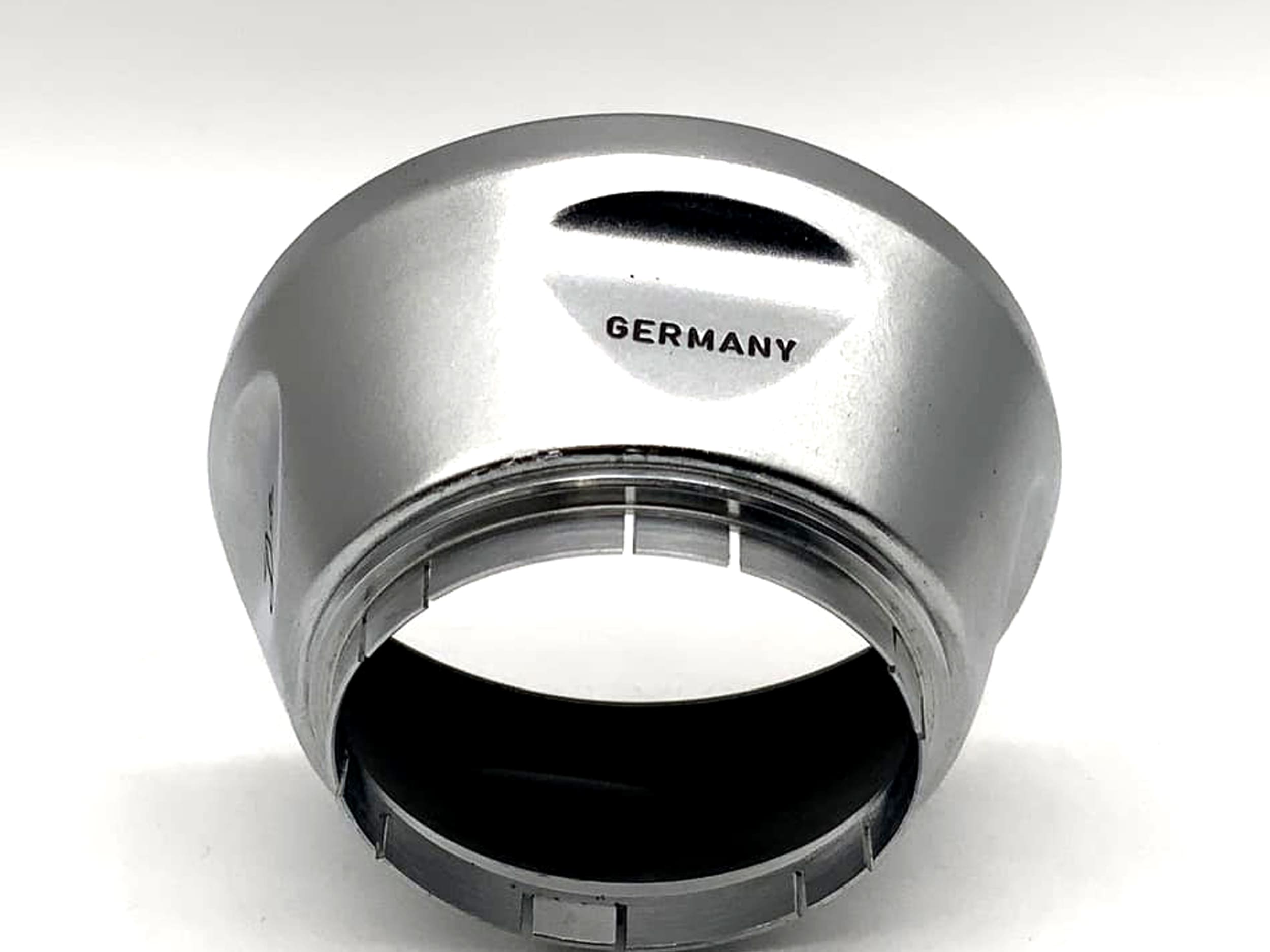 Voigtländer 310/29 metal lens hood, silver, plug-in connection