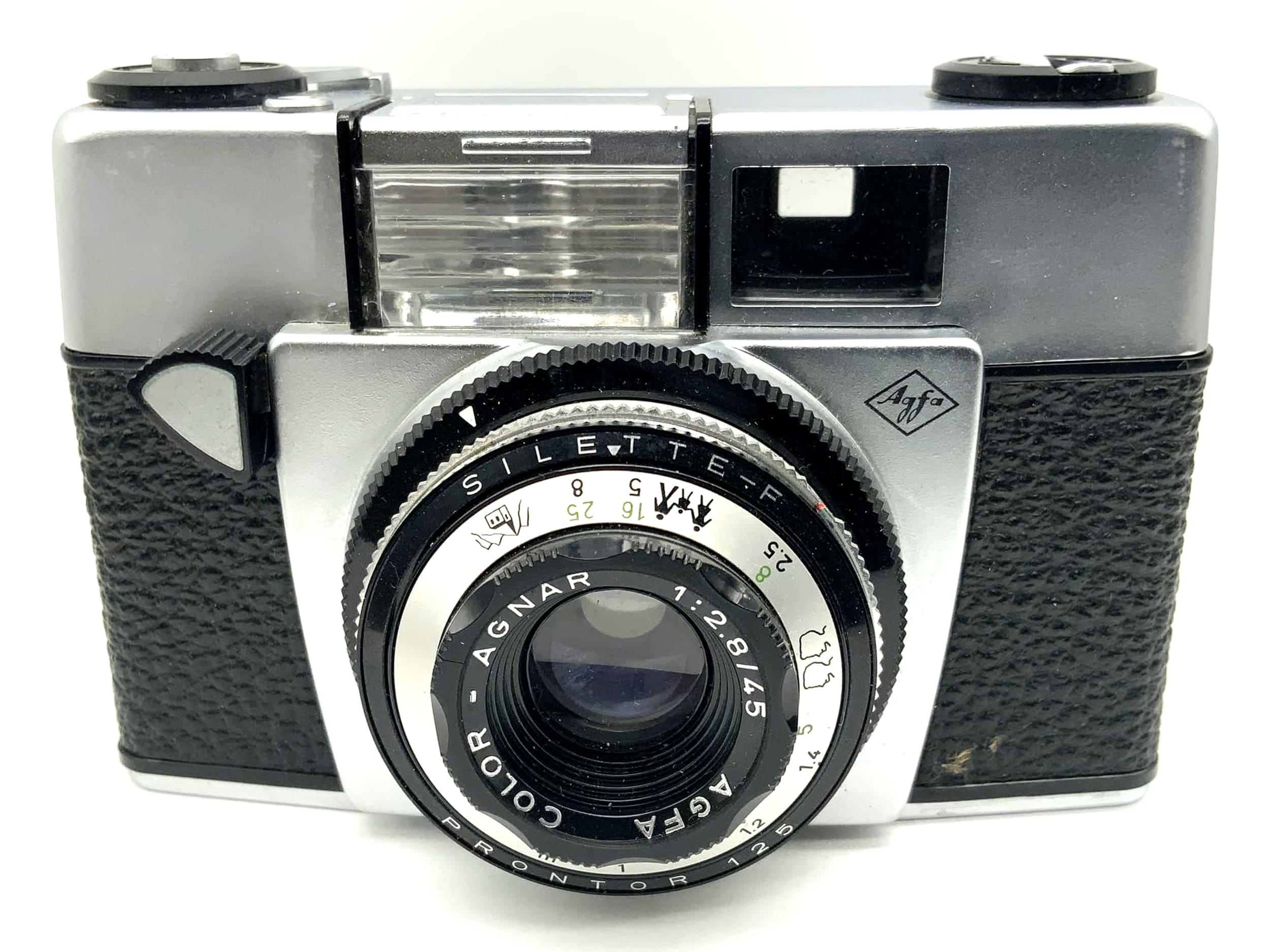 Agfa Silette-F viewfinder camera with Color-Agnar 1:2.8/45 analog camera Prontor 125