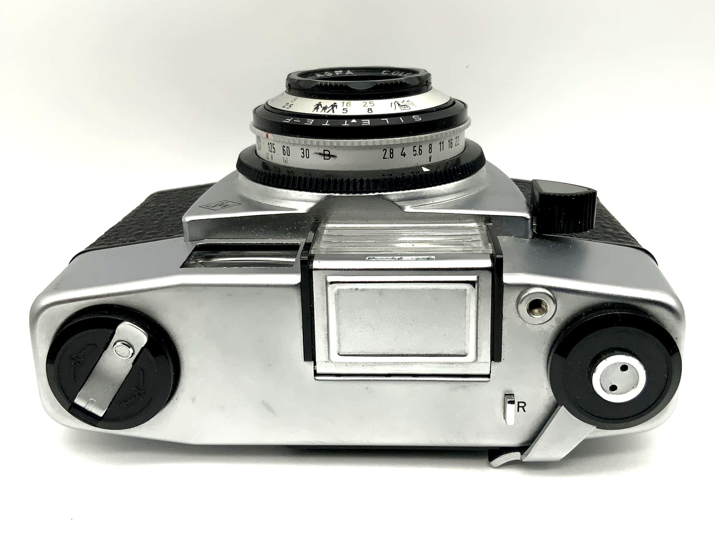 Agfa Silette-F viewfinder camera with Color-Agnar 1:2.8/45 analog camera Prontor 125