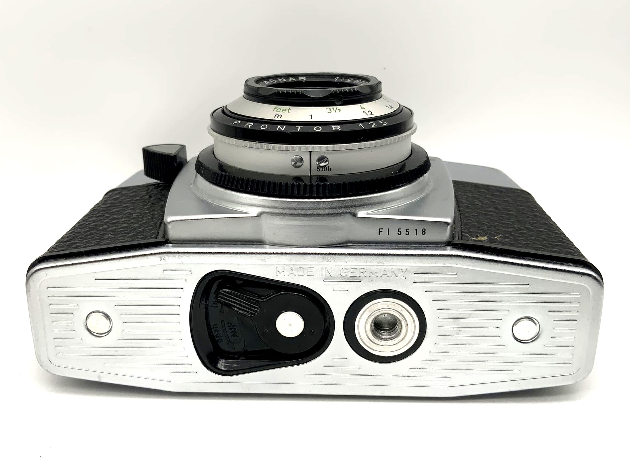 Agfa Silette-F viewfinder camera with Color-Agnar 1:2.8/45 analog camera Prontor 125