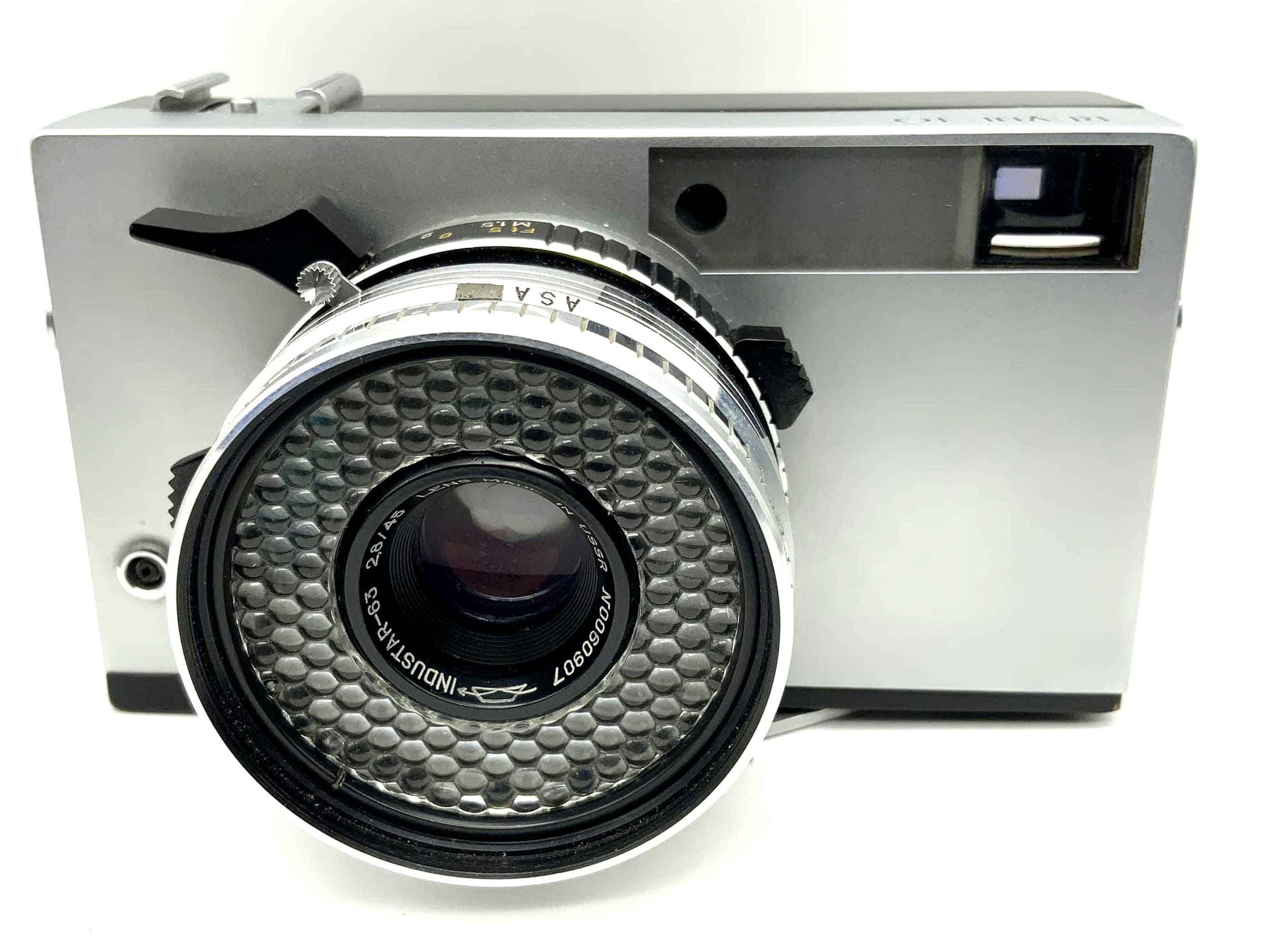 Revue 10 viewfinder camera with Industar-63 2.8/45 analog lens, made in the USSR