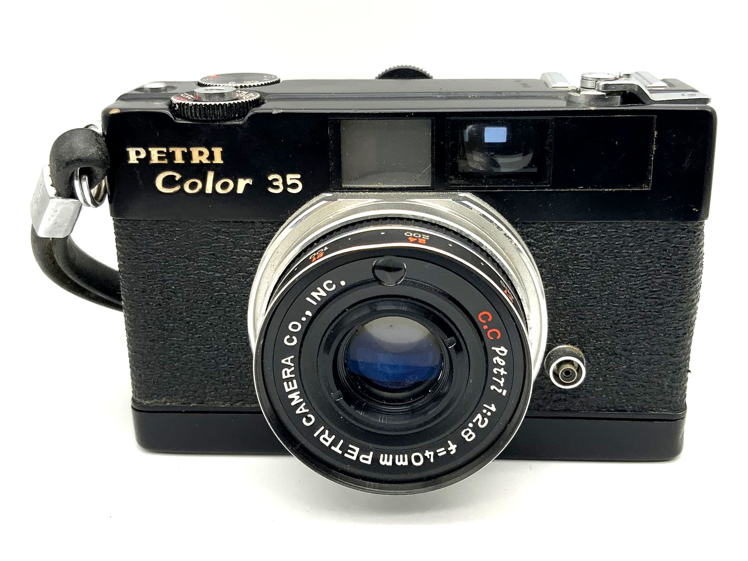 Petri Color 35 viewfinder camera with cc 1:2.8 f=40mm analog camera, black