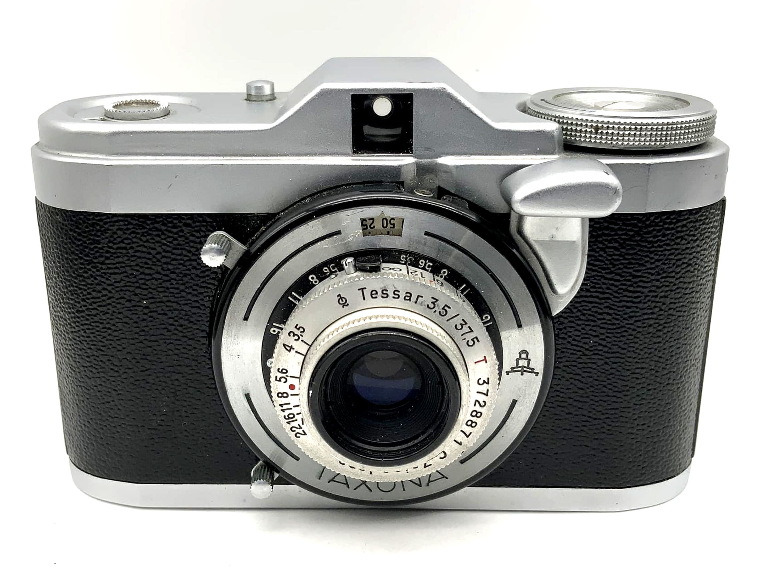 Zeiss Ikon Taxona rangefinder camera with Carl Zeiss Q1 Tessar 1:3.5/37.5 red T