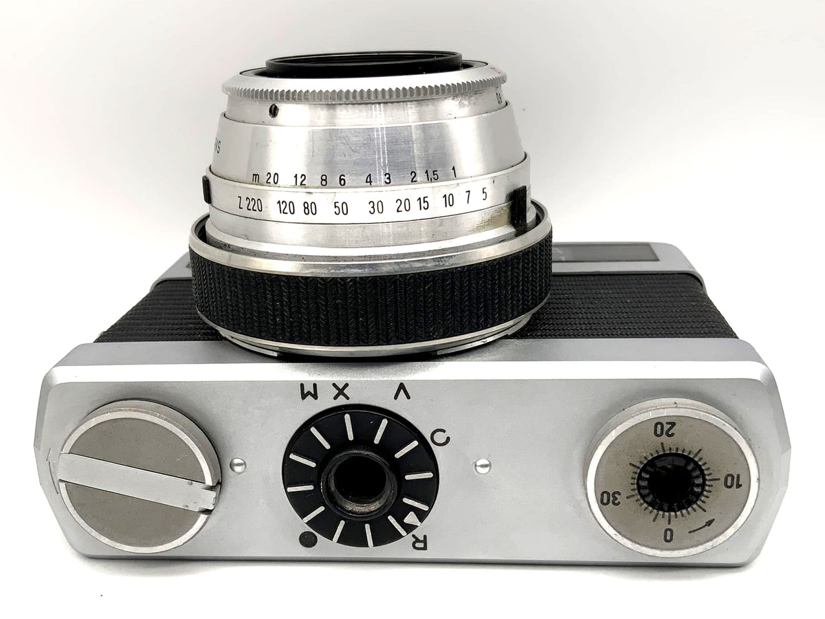 Carl Zeiss Jena Werra 1 viewfinder camera with Tessar 2.8/50 Prestor RVS black