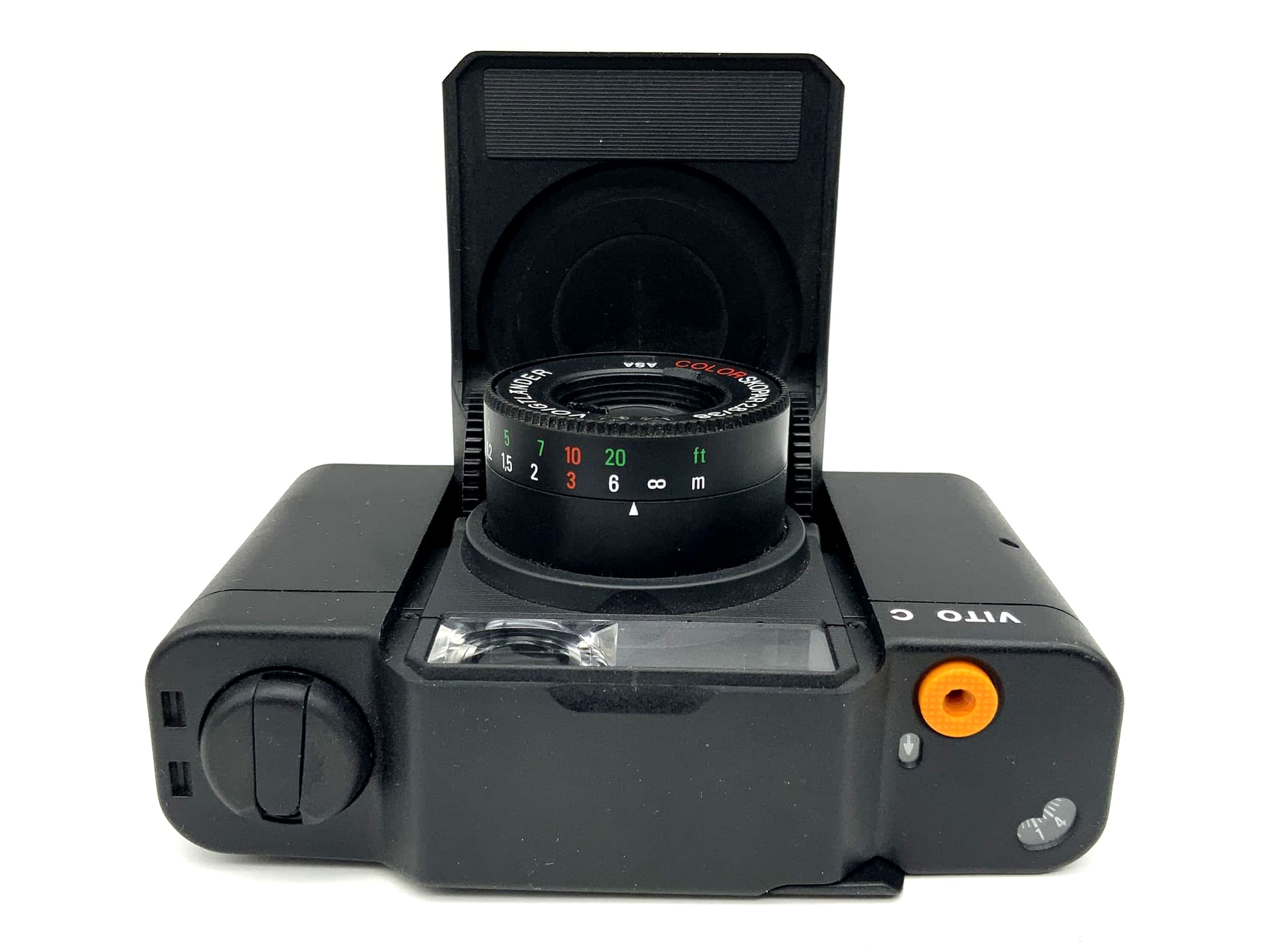 Voigtländer Vito C viewfinder camera with Color Skopar 2.8/38 Point&amp;Shoot lens