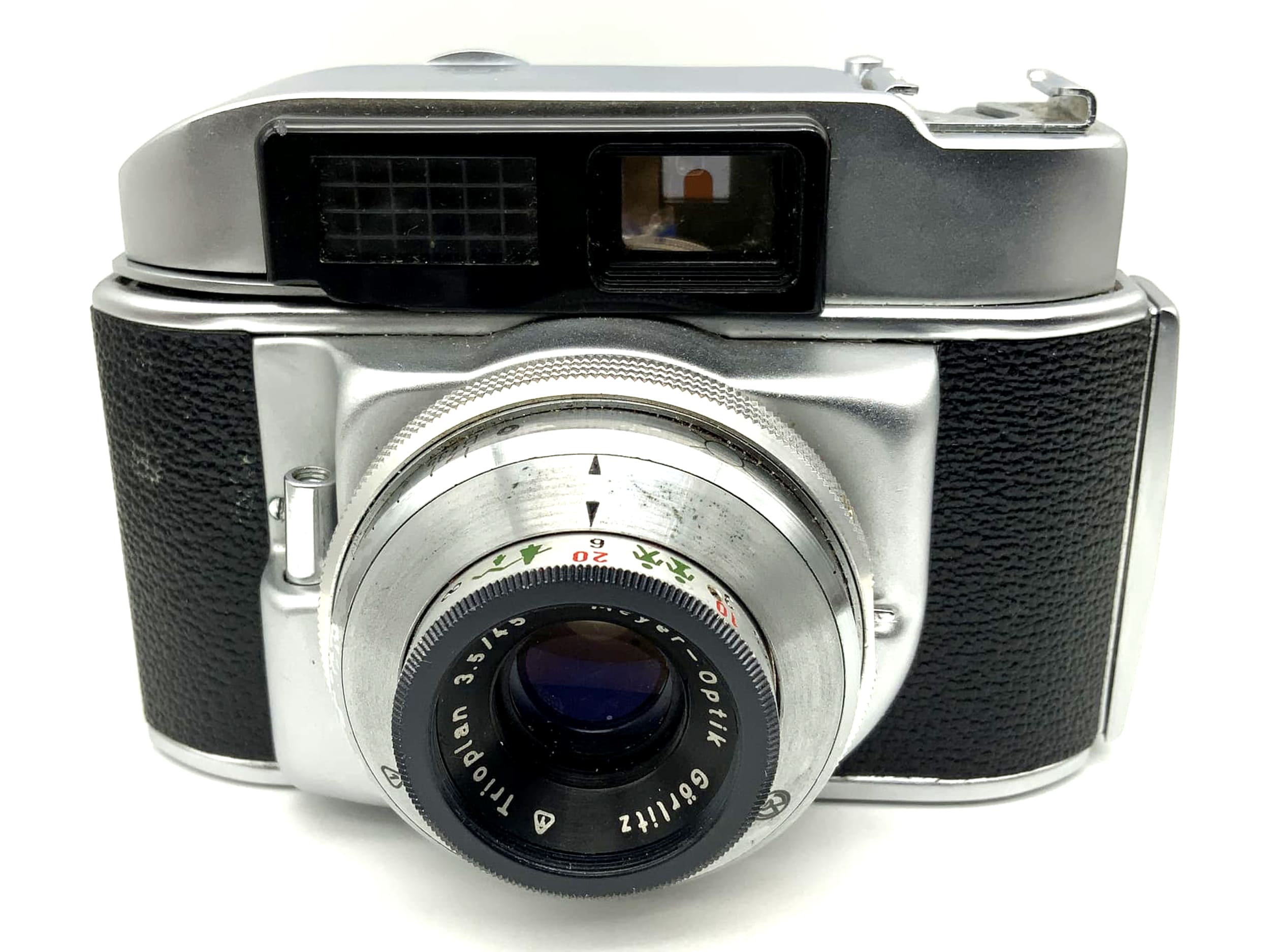 Beiermatic Juniormat viewfinder camera with Meyer Görlitz Trioplan 3.5/45