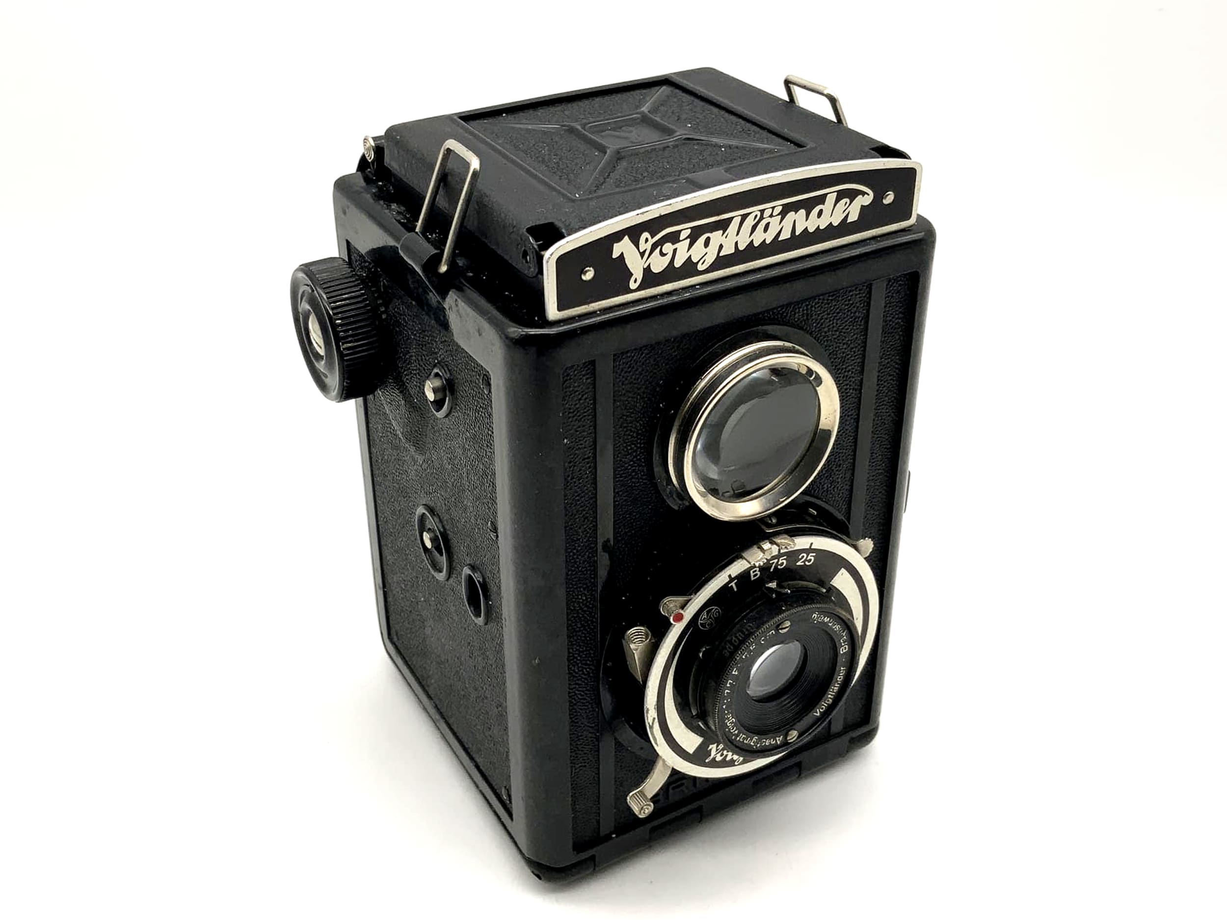Voigtländer Brillant TLR with Anastigmat Voigtar 1:7.7 F=7.5cm twin-lens camera