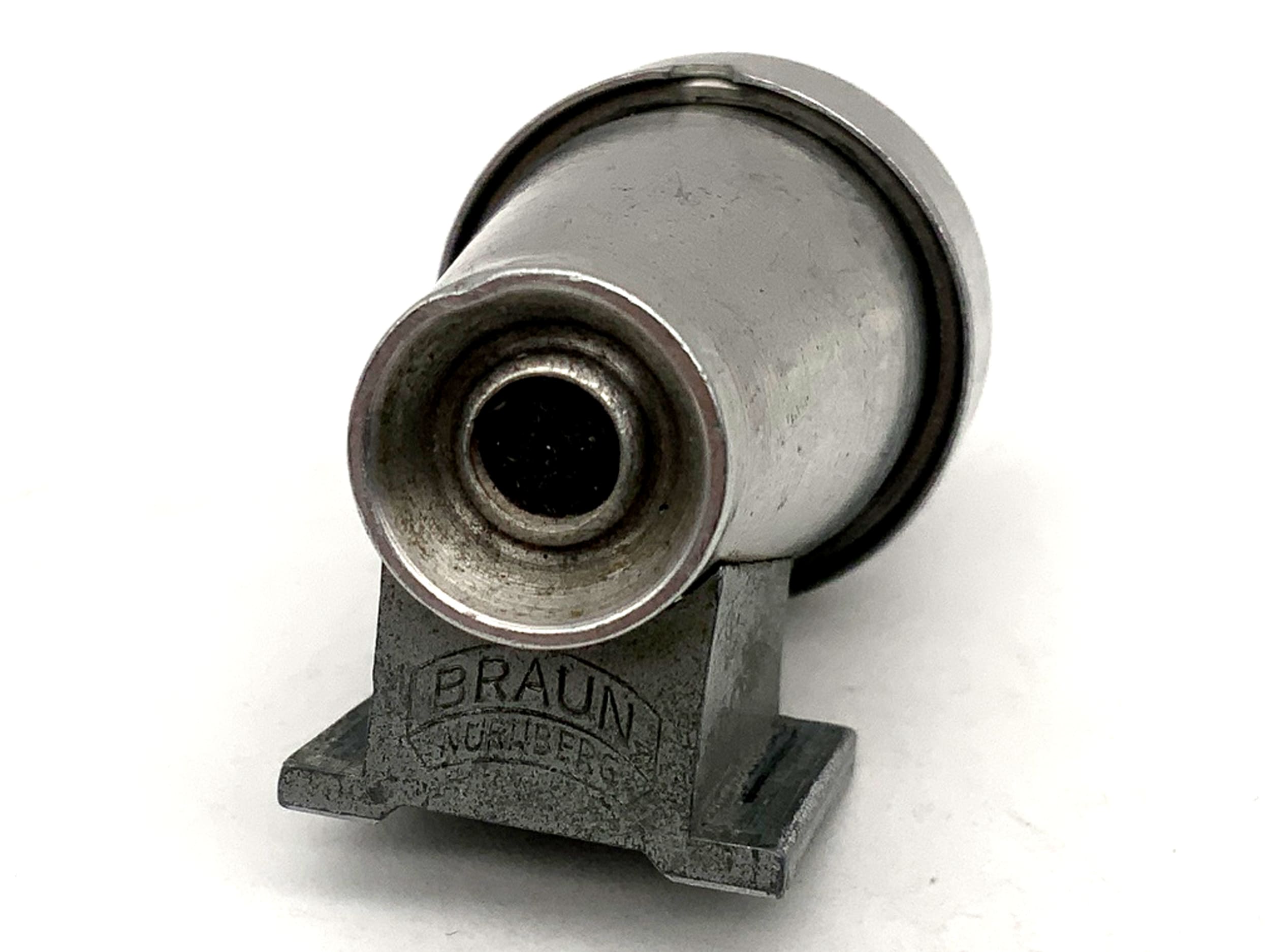 Braun clip-on viewfinder for Leica I, II, III
