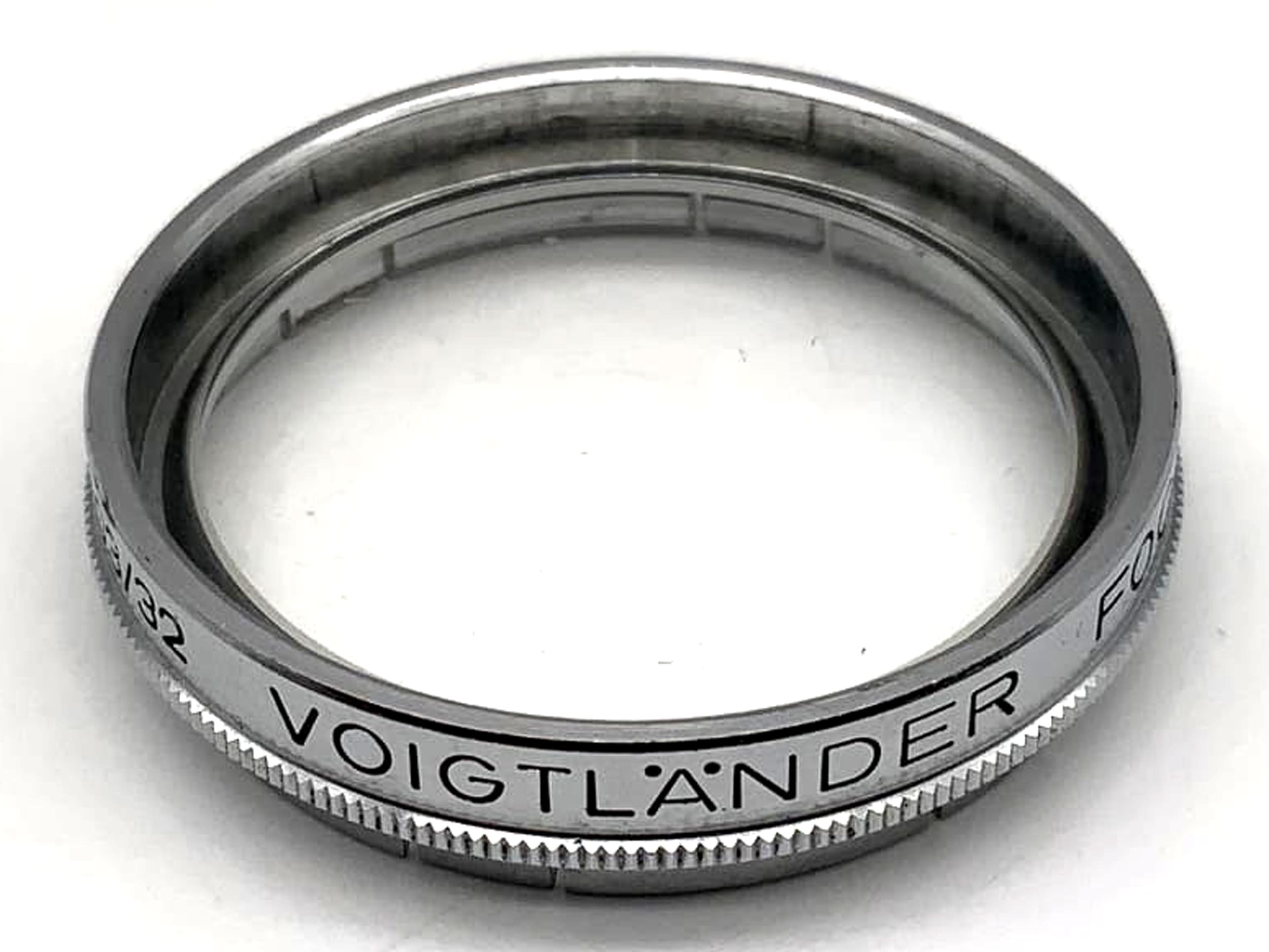 Voigtländer Focar 1 AR 303/32 close-up lens with slip-on filter, 32mm