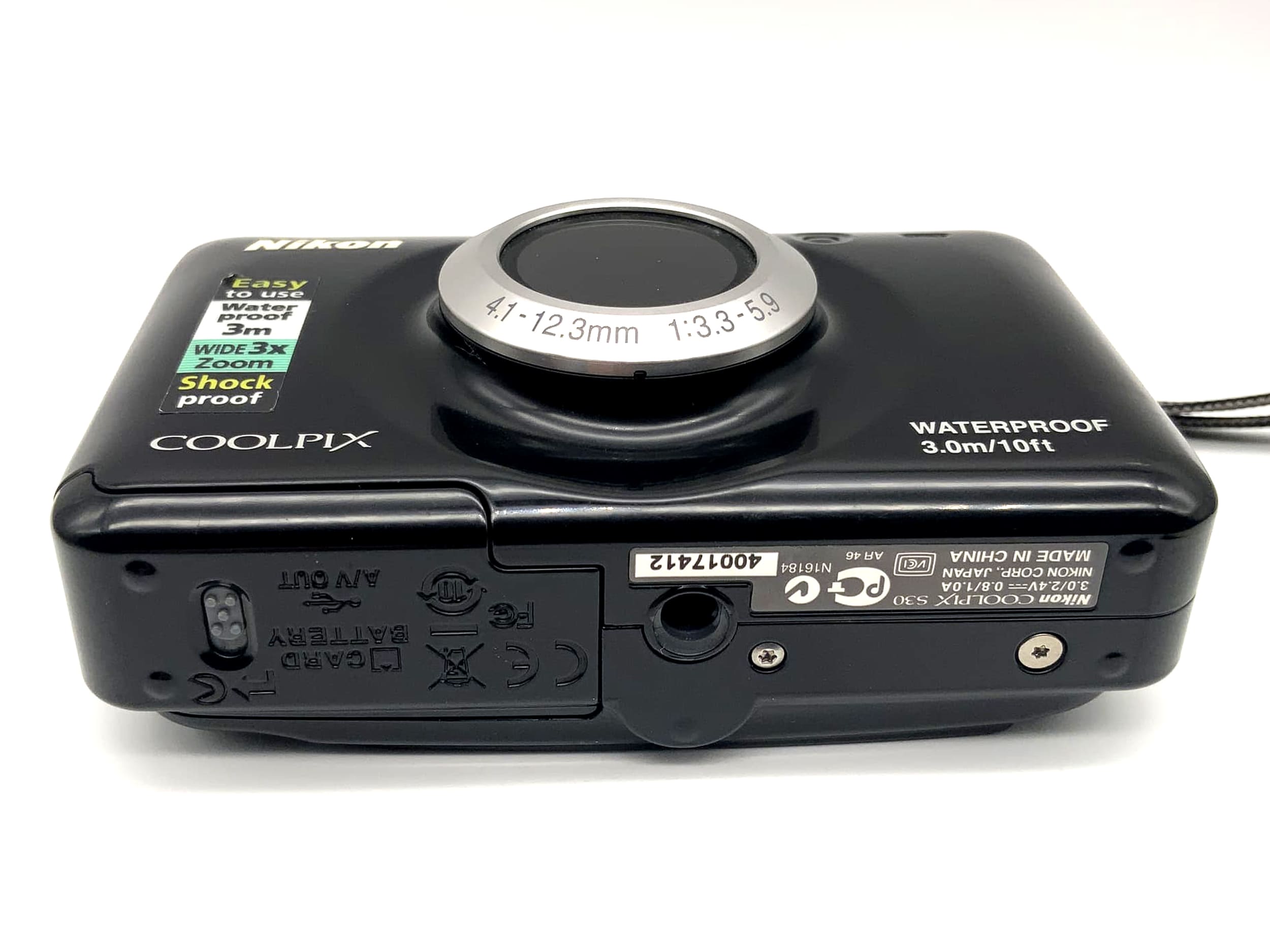 Nikon Coolpix S30 with Nikkor 3x Optical Zoom 4.1-12.3mm 1:3.3-5.9 Waterproof