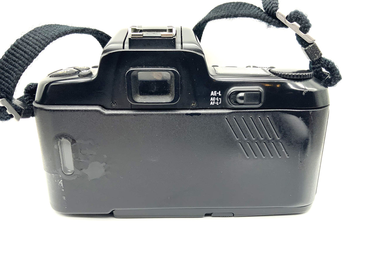 Nikon F-601 AF 35mm SLR analog camera body (Nikon AF)