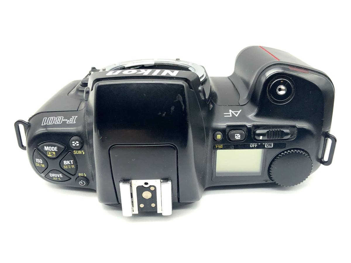 Nikon F-601 35mm SLR analog camera body (Nikon AF)