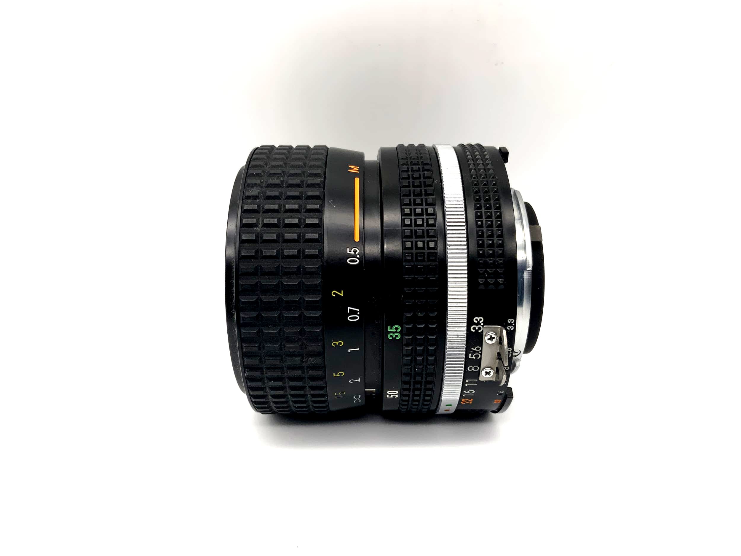 Nikon 35-70mm 1:3.3-4.5 Lens Zoom-Nikkor Ai-S Camera Lens (Nikon F)