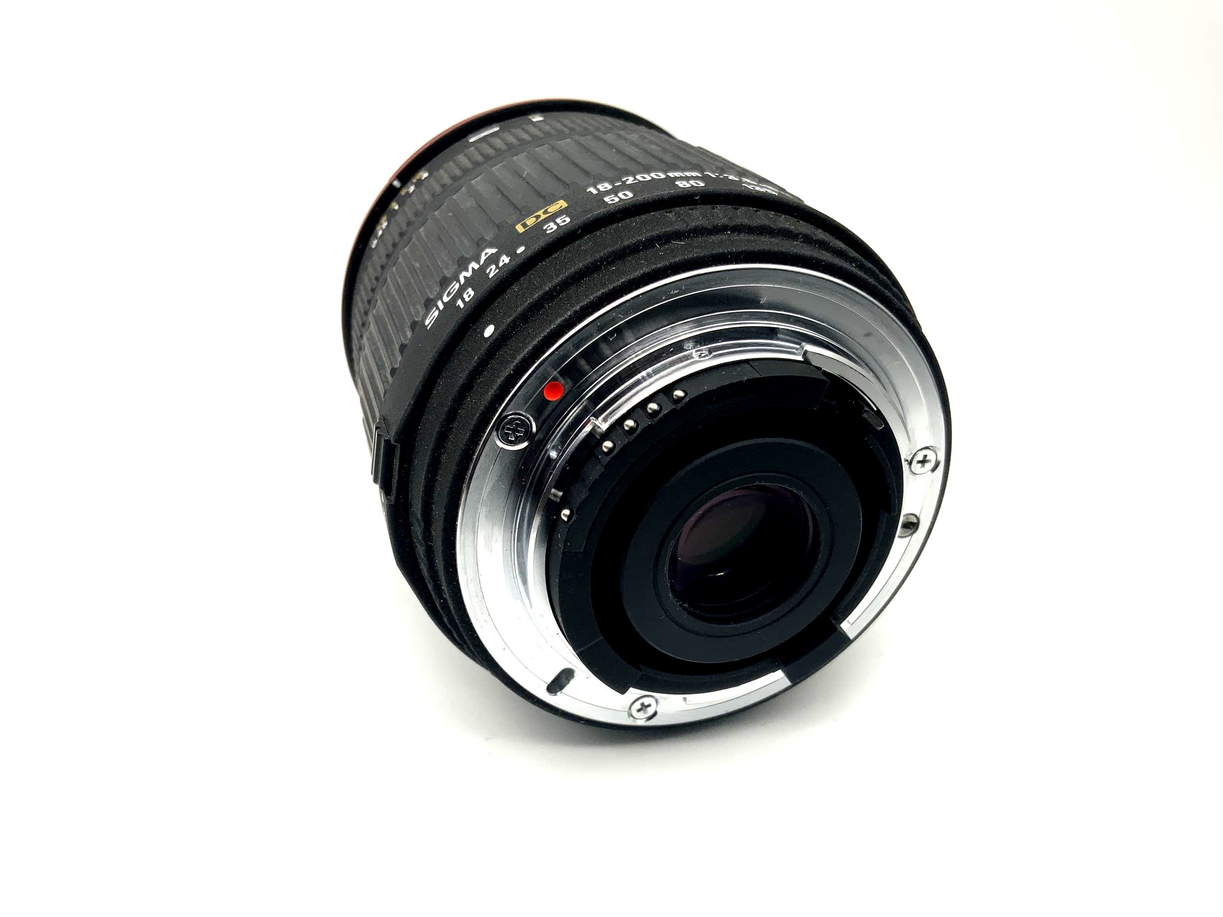 Sigma 18-200mm 1:3.5-6.3 D Lens Sigma Zoom DC Lens (Nikon AF)