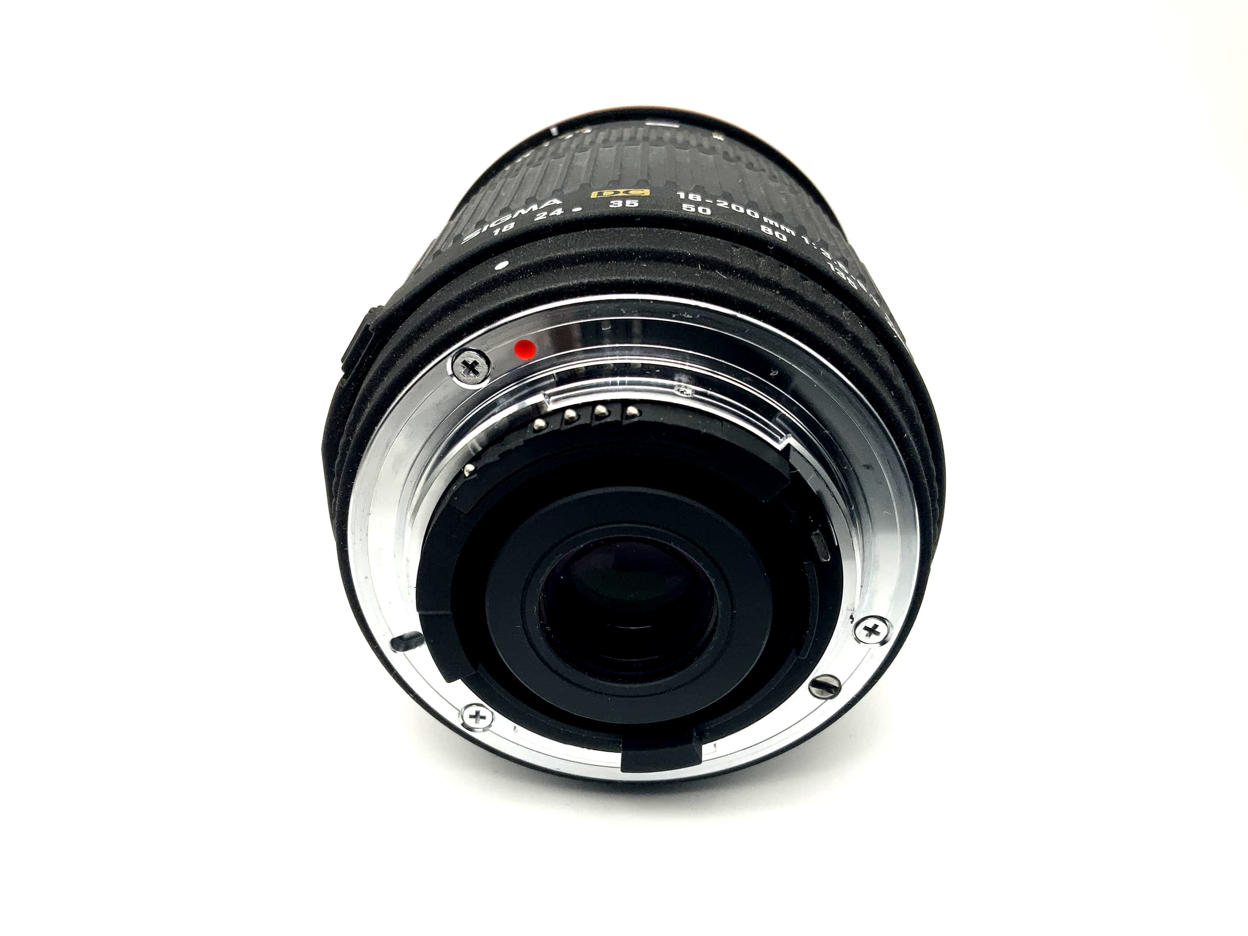 Sigma 18-200mm 1:3.5-6.3 D Lens Sigma Zoom DC Lens (Nikon AF)