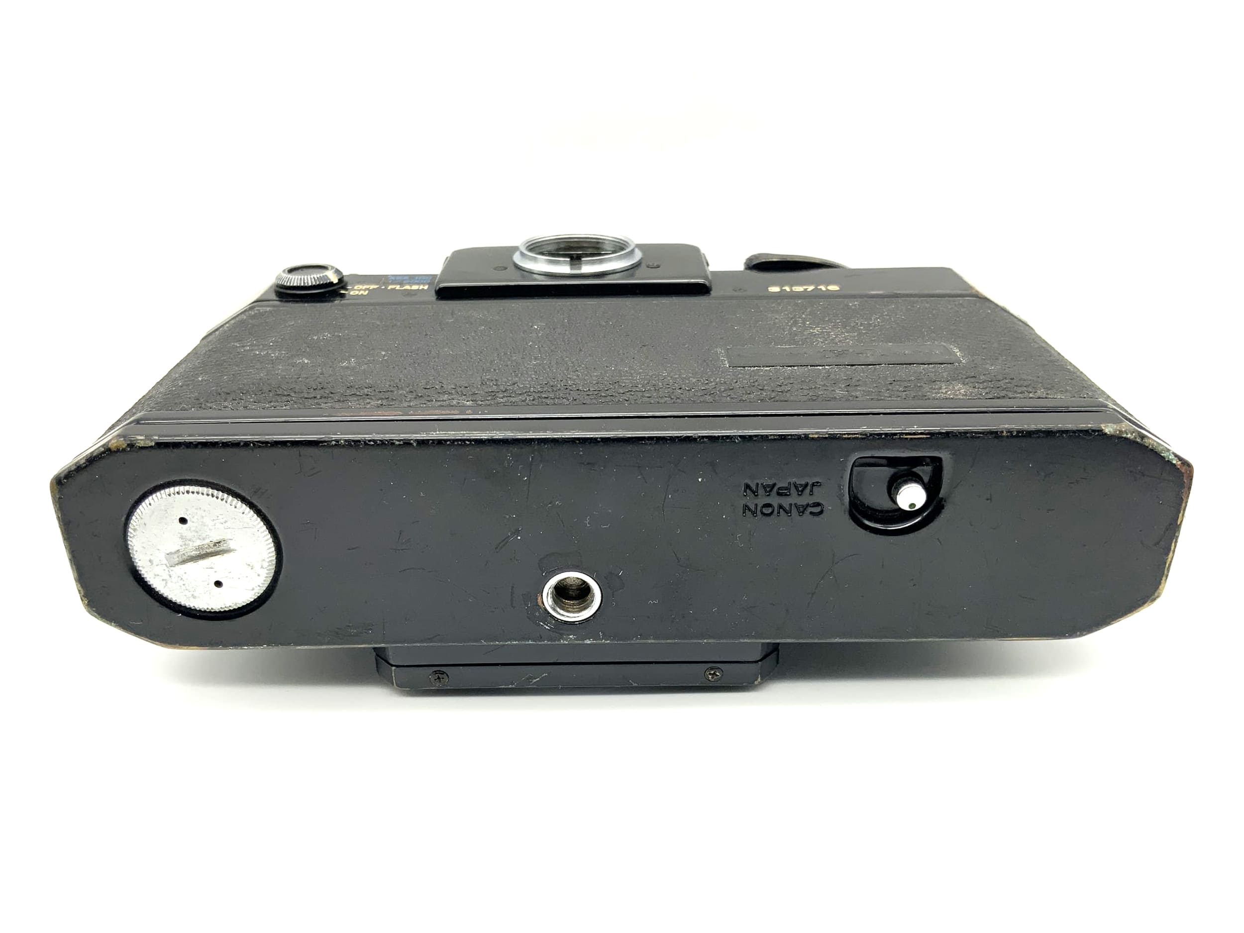 Canon F-1 defective 35mm SLR analog body (Canon FD)