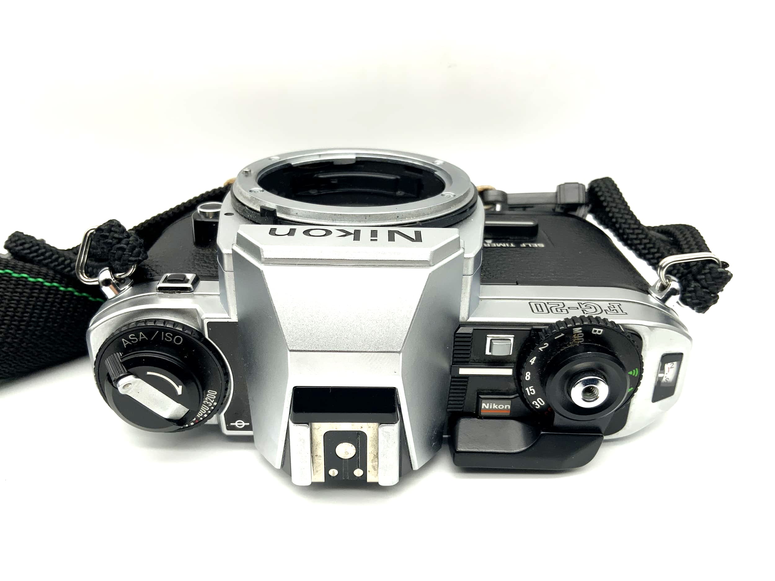 Nikon FG-20 35mm SLR analog camera body (Nikon F)