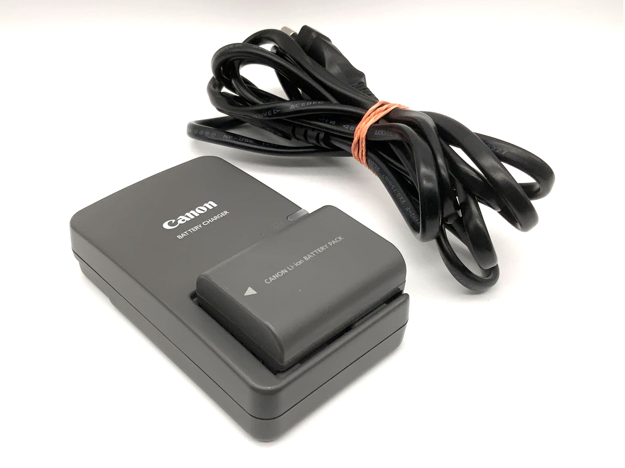 Canon EOS 400D DSLR digital single-lens reflex camera body (Canon EF)