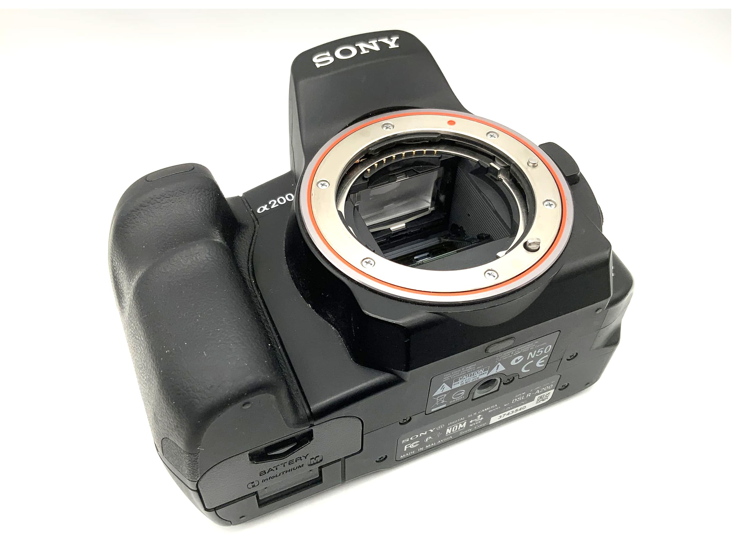 Sony a200 SLR camera DSLR alpha digital 10.2 Megapixels Body